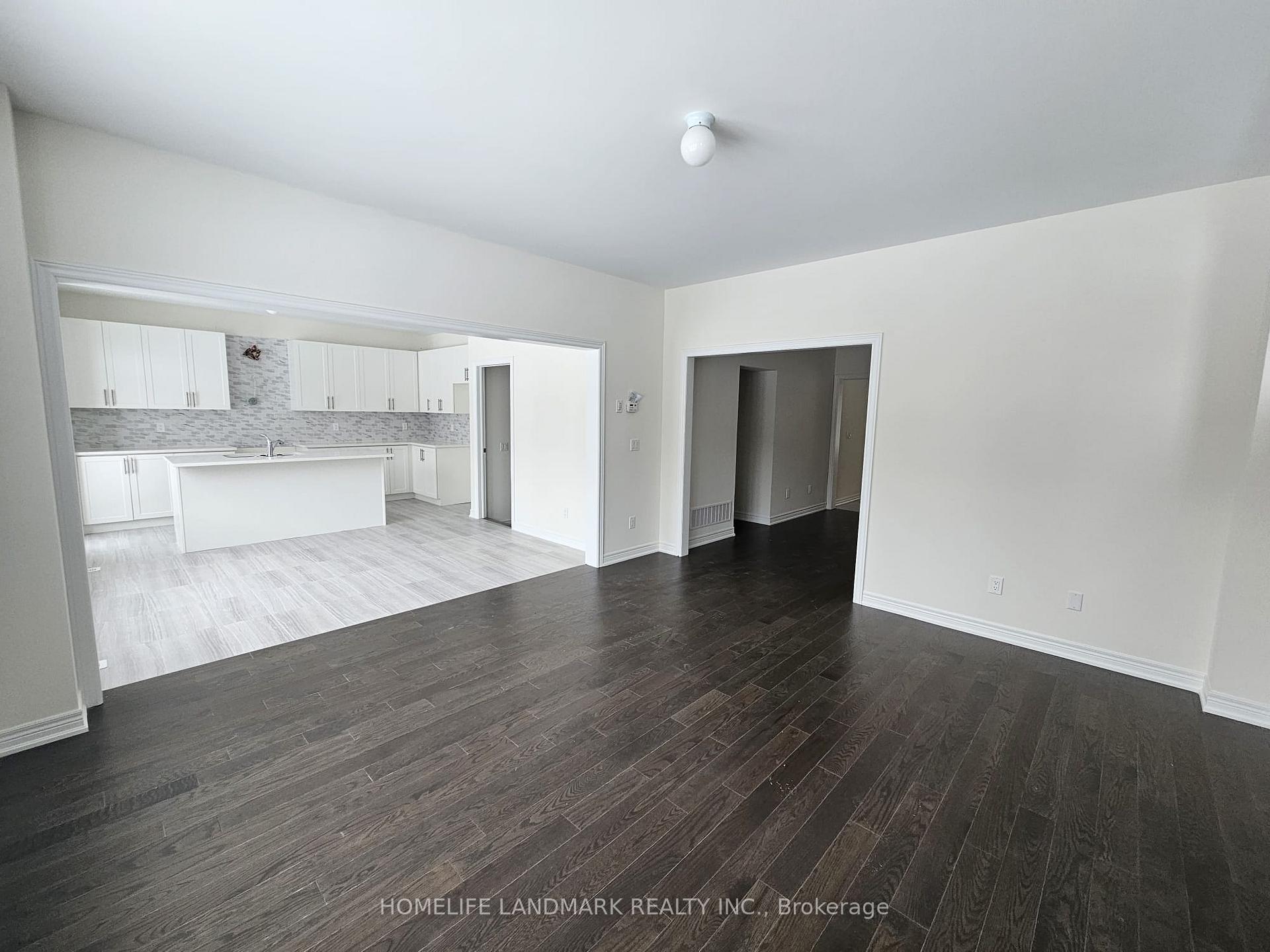 Photo 6 of 1489 Davis Loop Circle, Innisfil, Lefroy — HOMEH