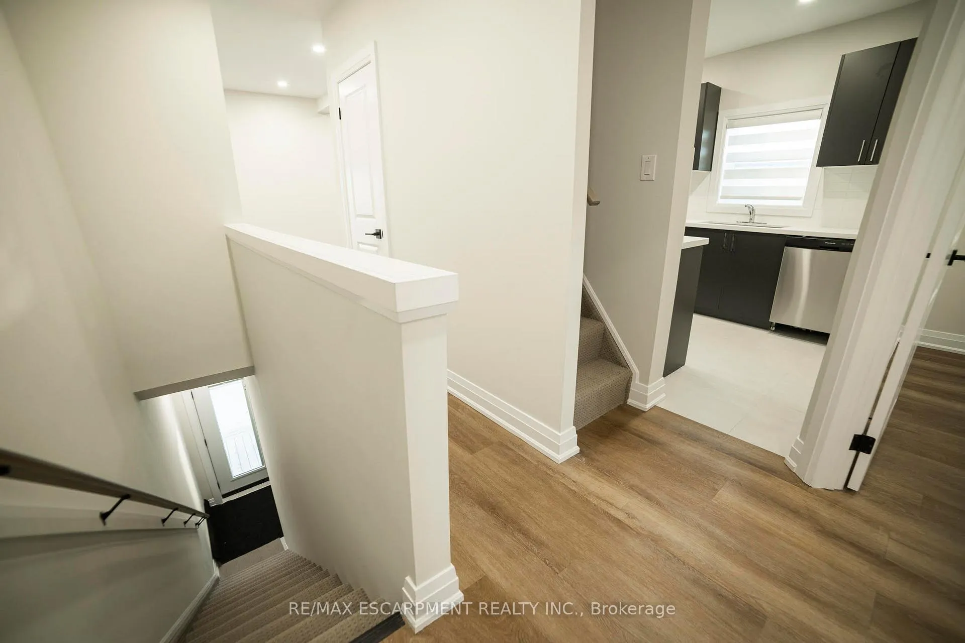 Photo 2 of Unit 1, 265 Robert Street, Hamilton, Landsdale — HOMEH