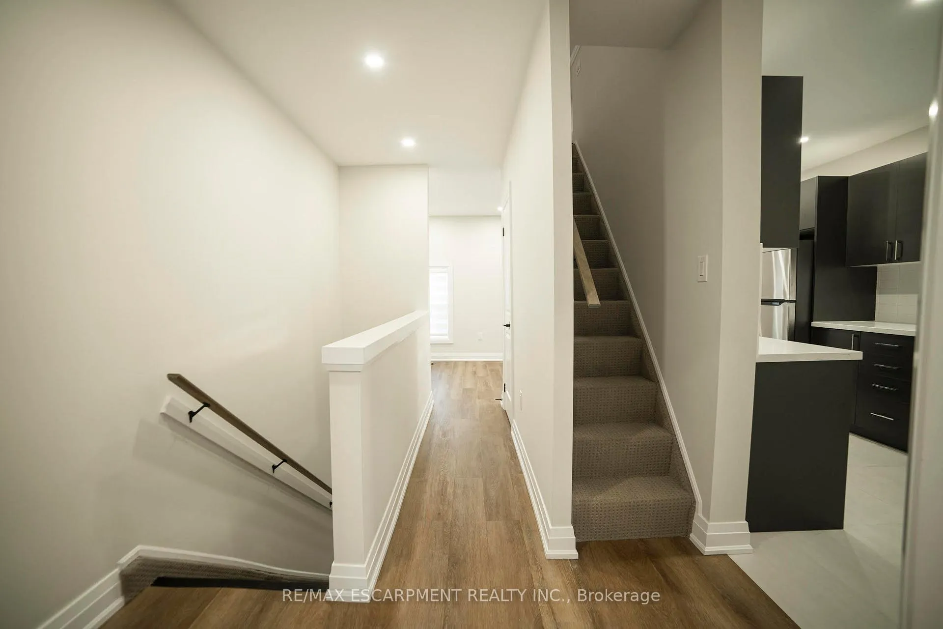 Photo 3 of Unit 1, 265 Robert Street, Hamilton, Landsdale — HOMEH