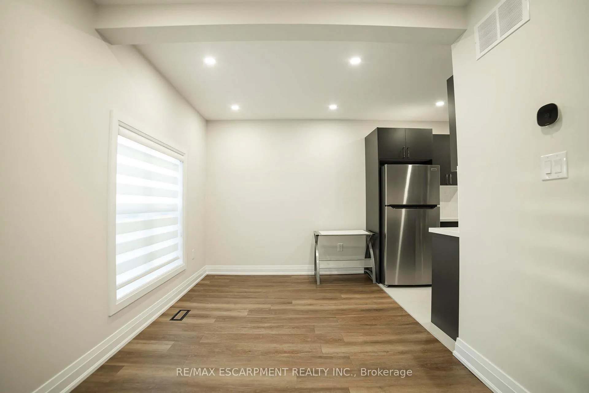 Photo 11 of Unit 1, 265 Robert Street, Hamilton, Landsdale — HOMEH