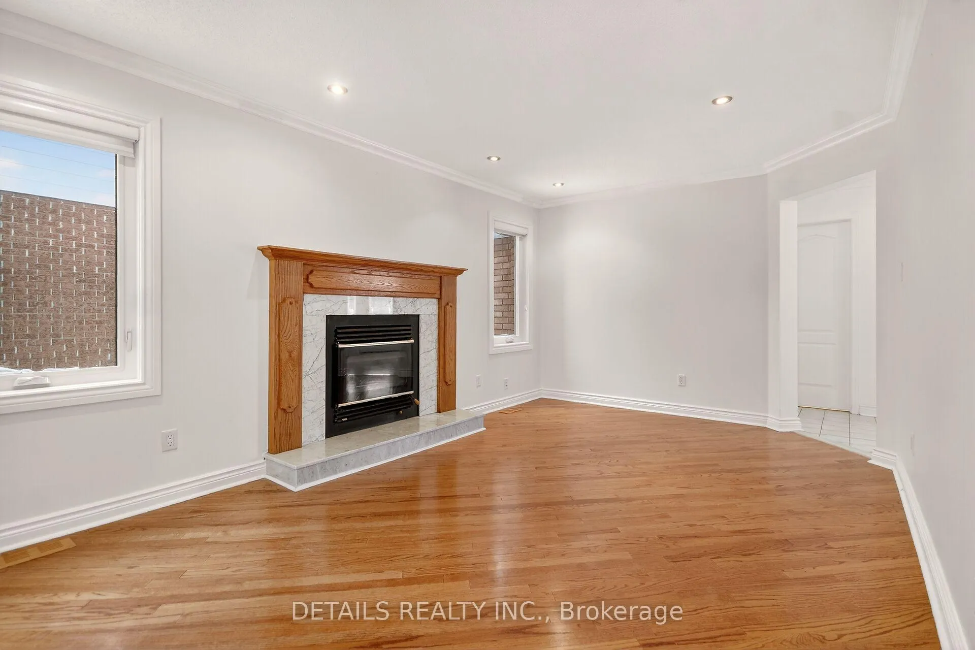 Photo 9 of 41 Weslock Way, Ottawa, Kanata - Kanata Lakes/Heritage Hills — HOMEH