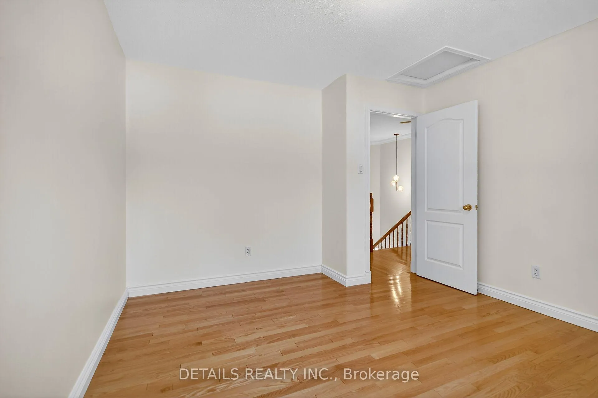 Photo 30 of 41 Weslock Way, Ottawa, Kanata - Kanata Lakes/Heritage Hills — HOMEH