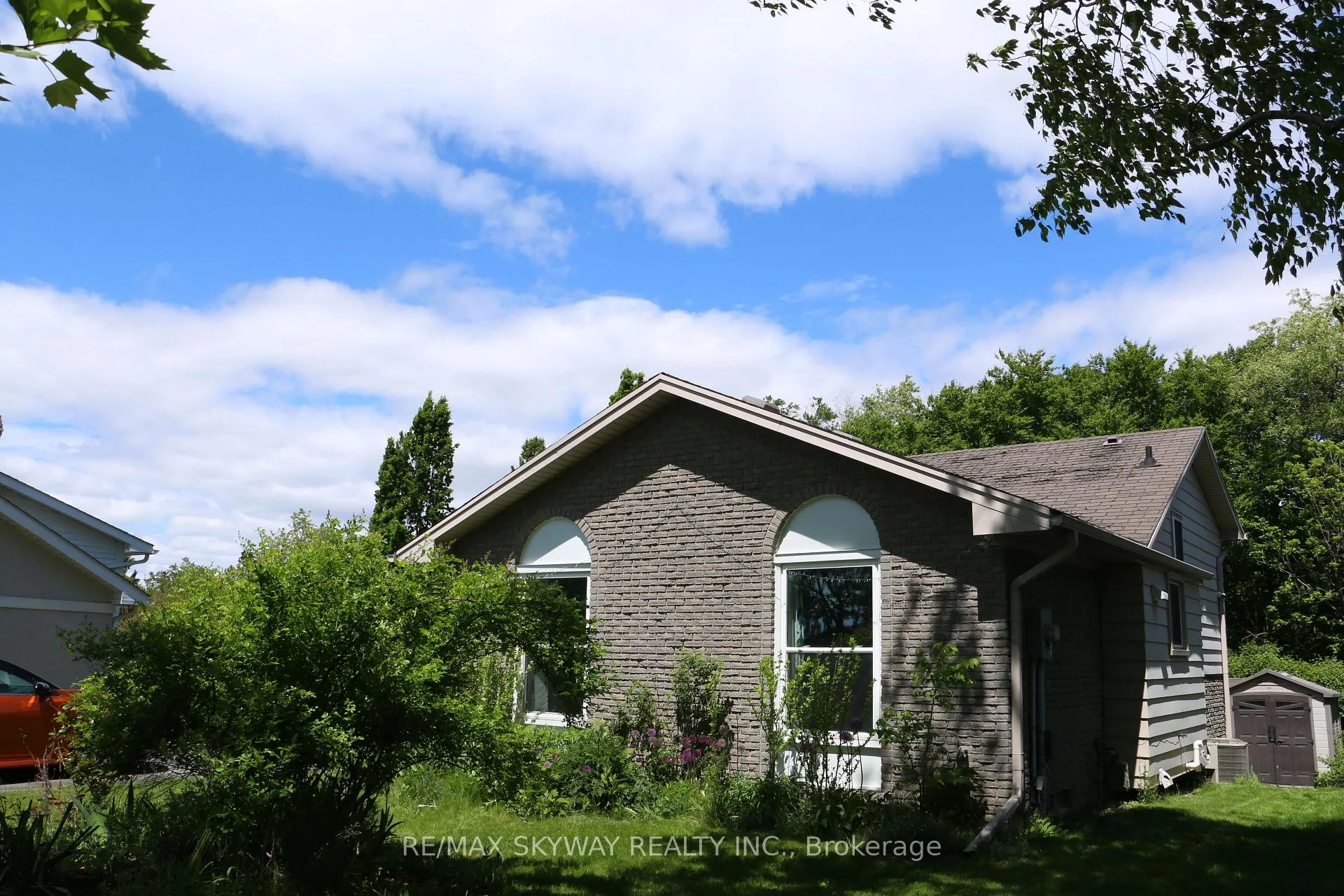 Photo 1 of 18 Matthew Court, Kitchener — HOMEH