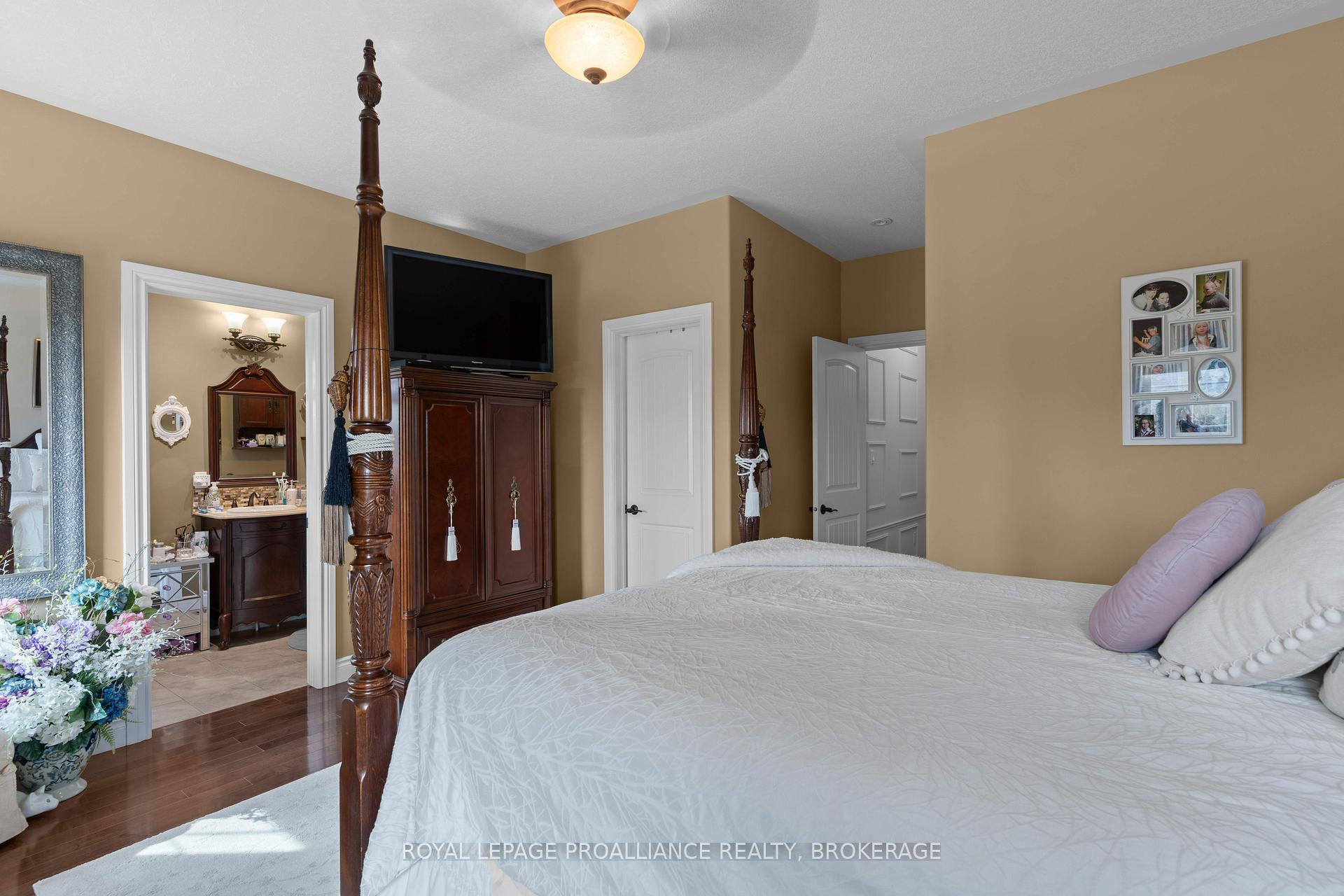 Photo 26 of 102 Blakely Street, Loyalist, Amherstview — HOMEH
