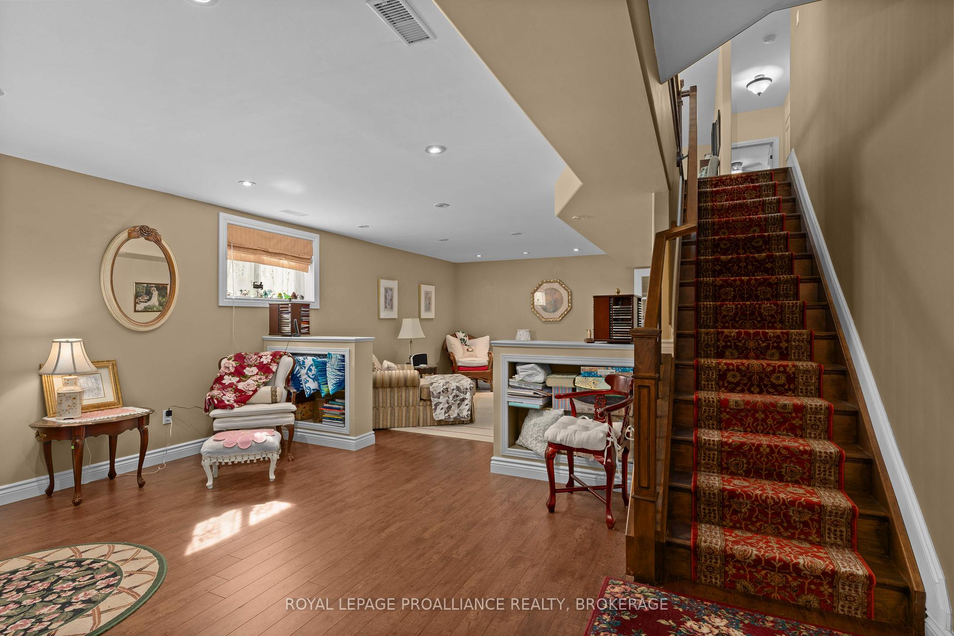 Photo 31 of 102 Blakely Street, Loyalist, Amherstview — HOMEH