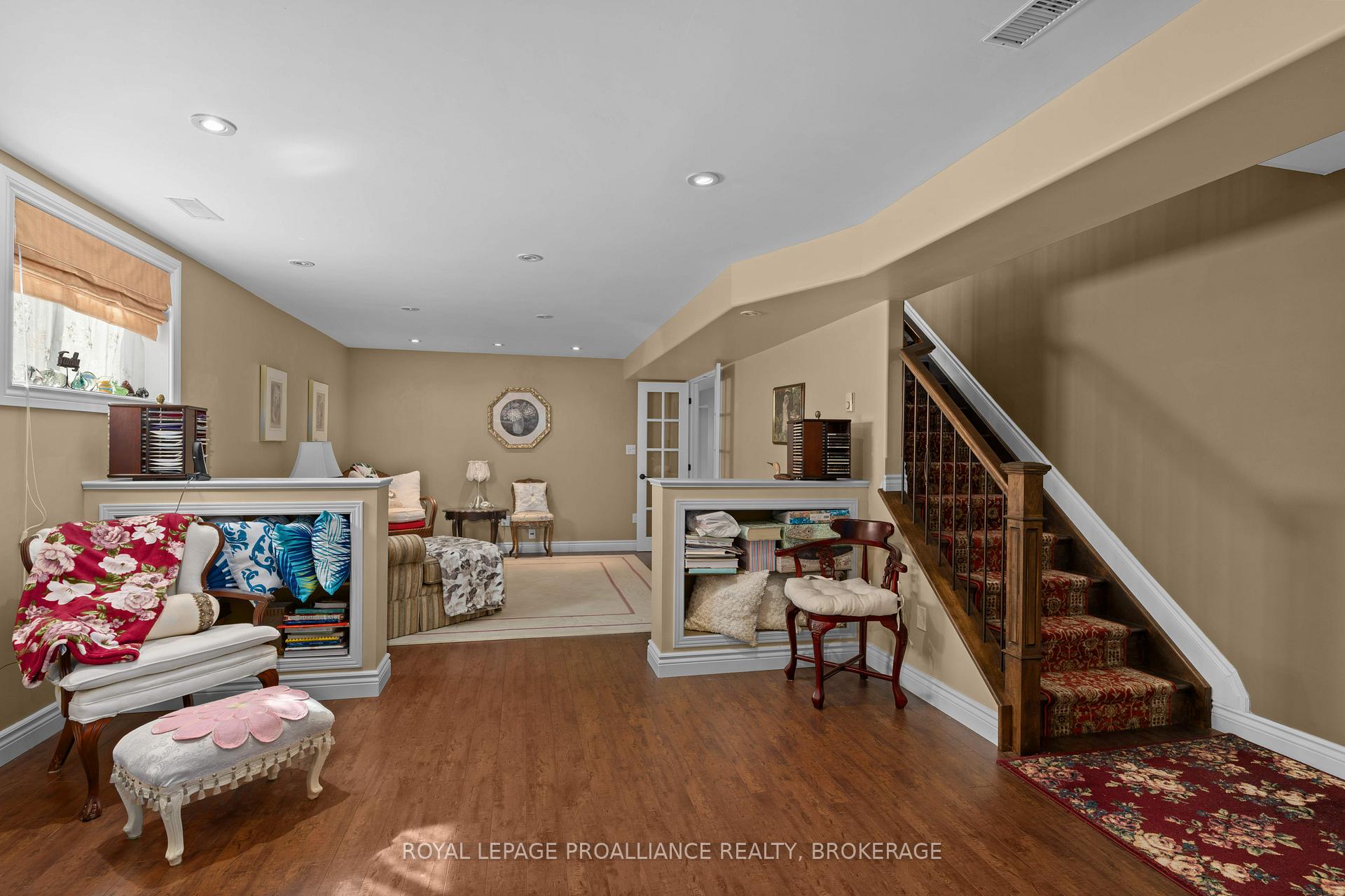Photo 32 of 102 Blakely Street, Loyalist, Amherstview — HOMEH
