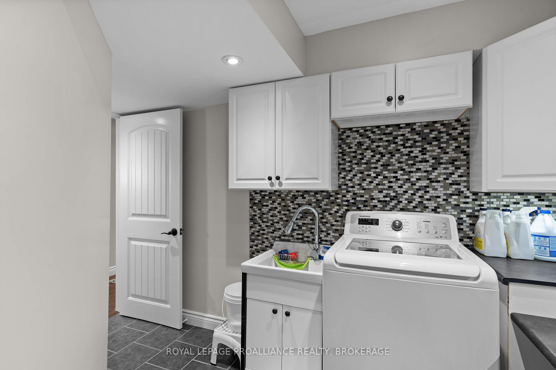 Photo 37 of 102 Blakely Street, Loyalist, Amherstview — HOMEH