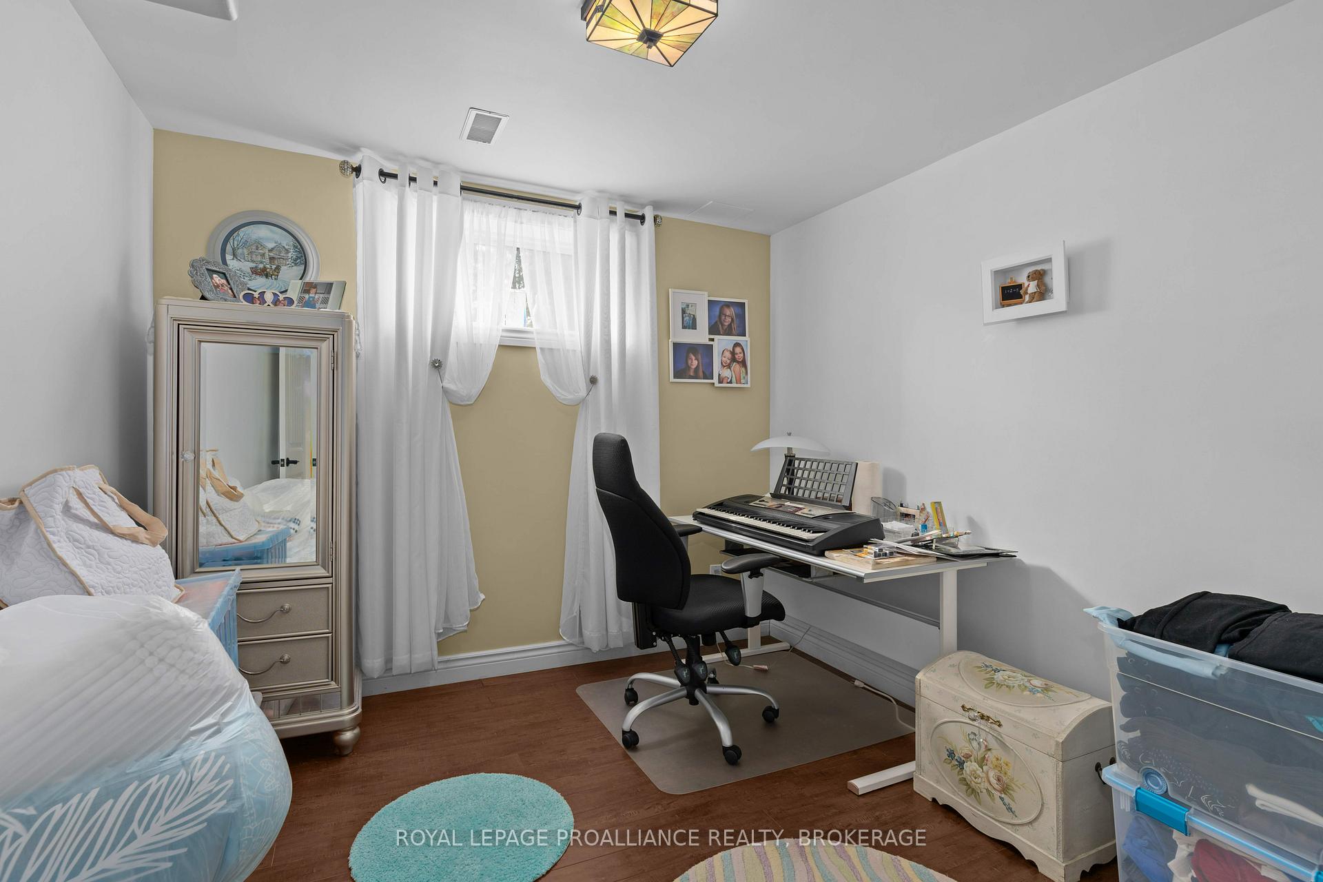Photo 42 of 102 Blakely Street, Loyalist, Amherstview — HOMEH