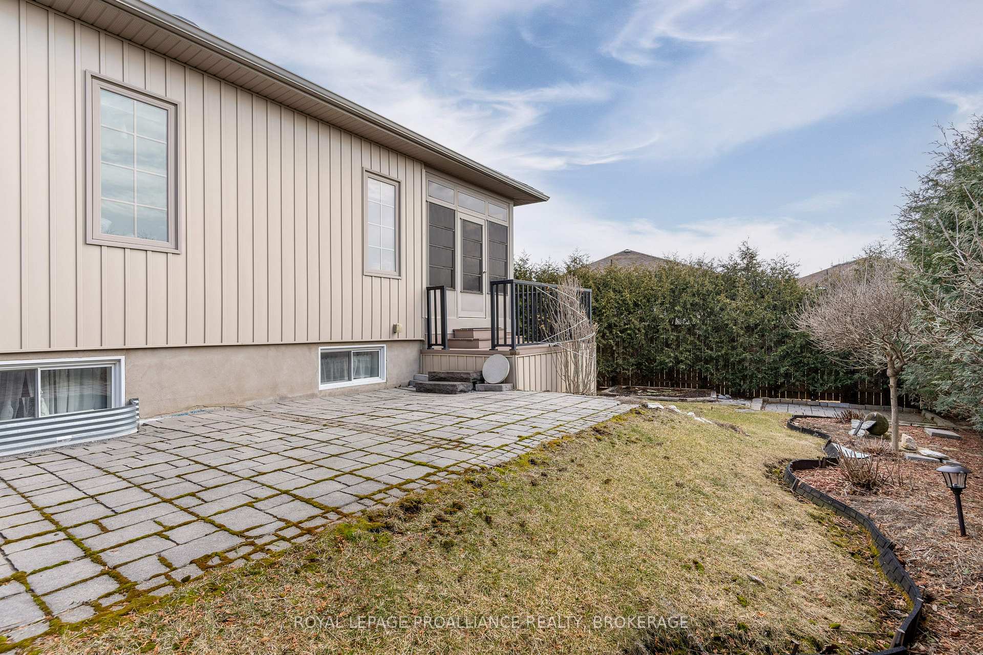Photo 44 of 102 Blakely Street, Loyalist, Amherstview — HOMEH
