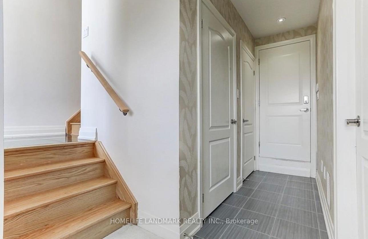 Photo 8 of 30 McClary's Way, Markham, Unionville — HOMEH
