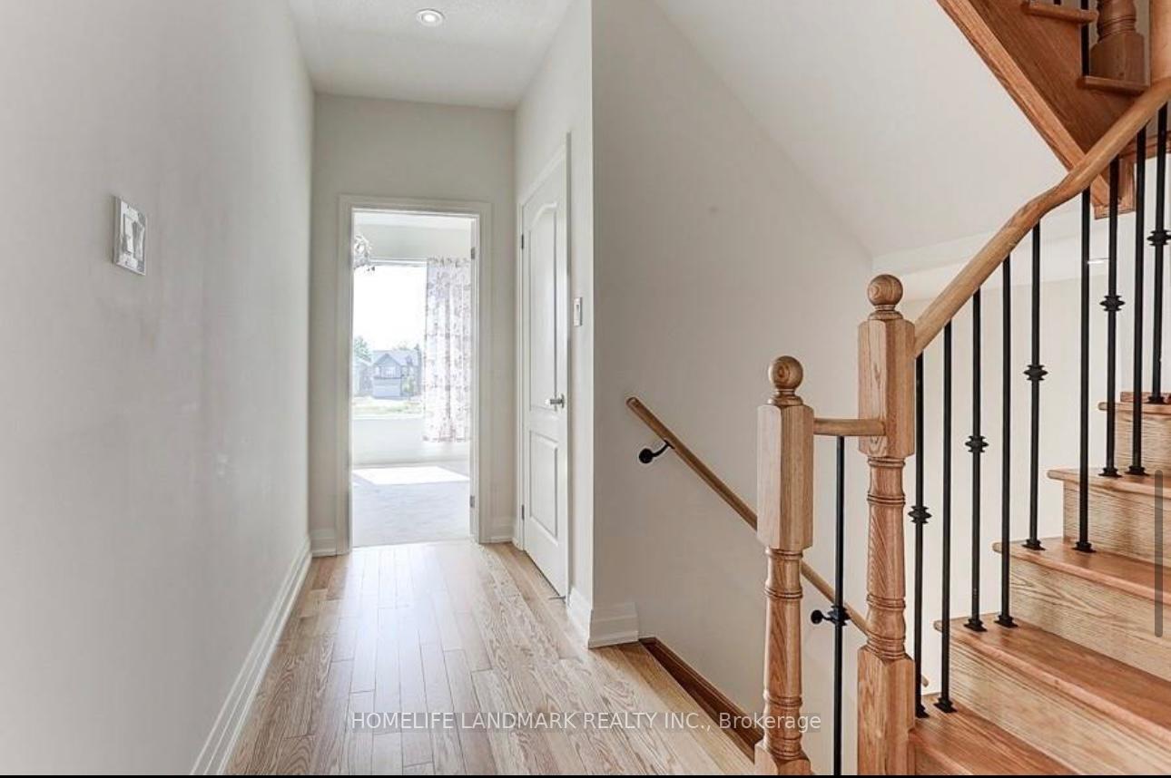 Photo 16 of 30 McClary's Way, Markham, Unionville — HOMEH