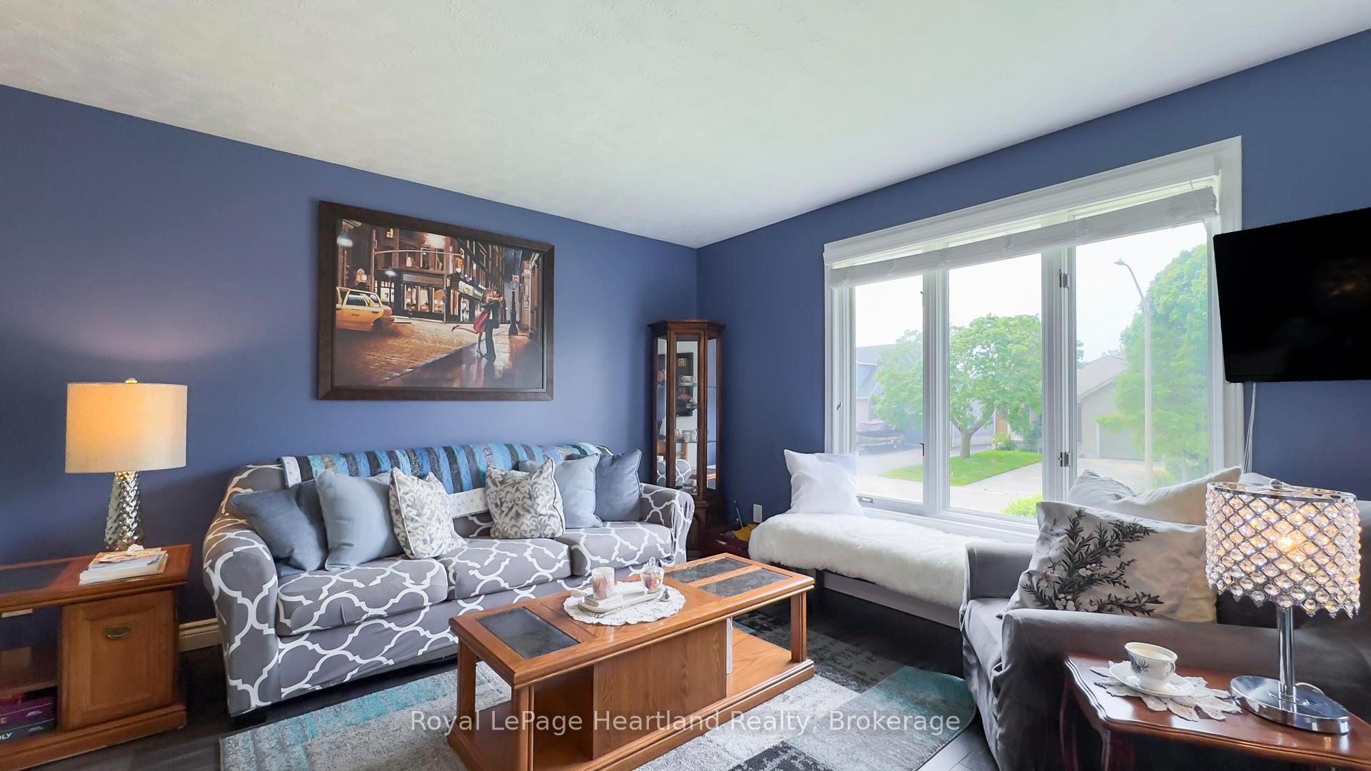 Photo 6 of 651 Kennard Crescent, Kincardine — HOMEH