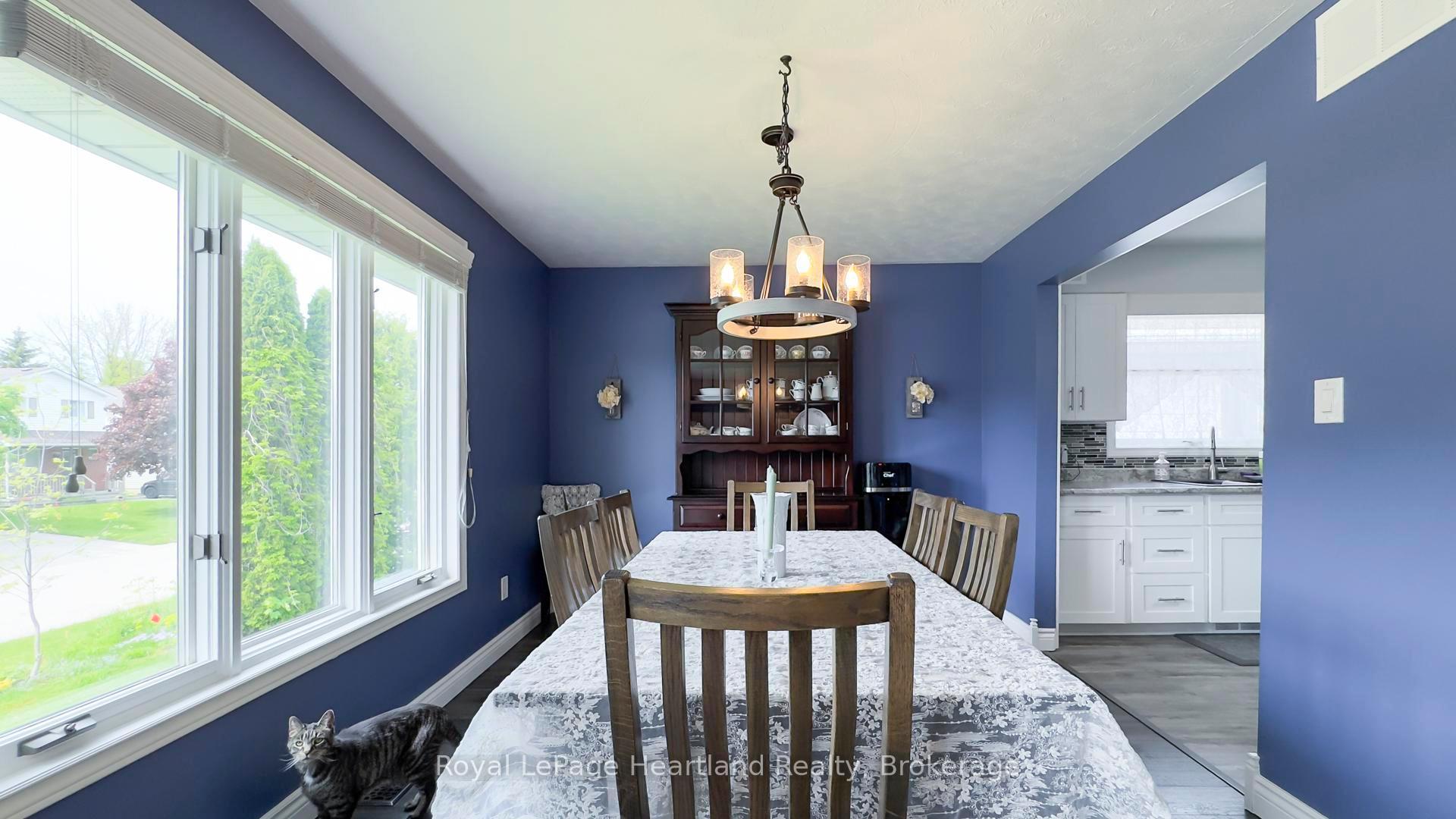 Photo 11 of 651 Kennard Crescent, Kincardine — HOMEH
