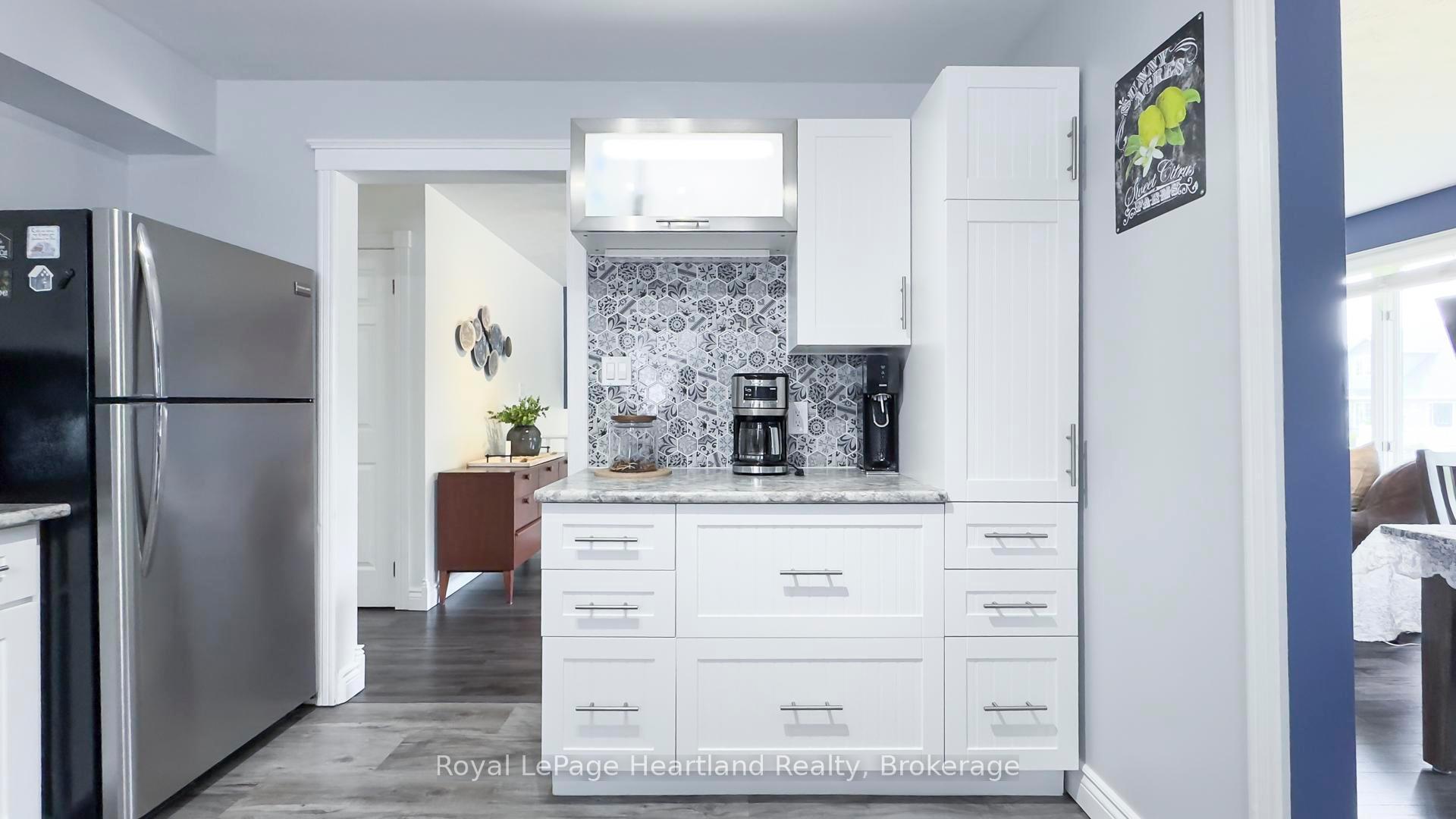 Photo 17 of 651 Kennard Crescent, Kincardine — HOMEH