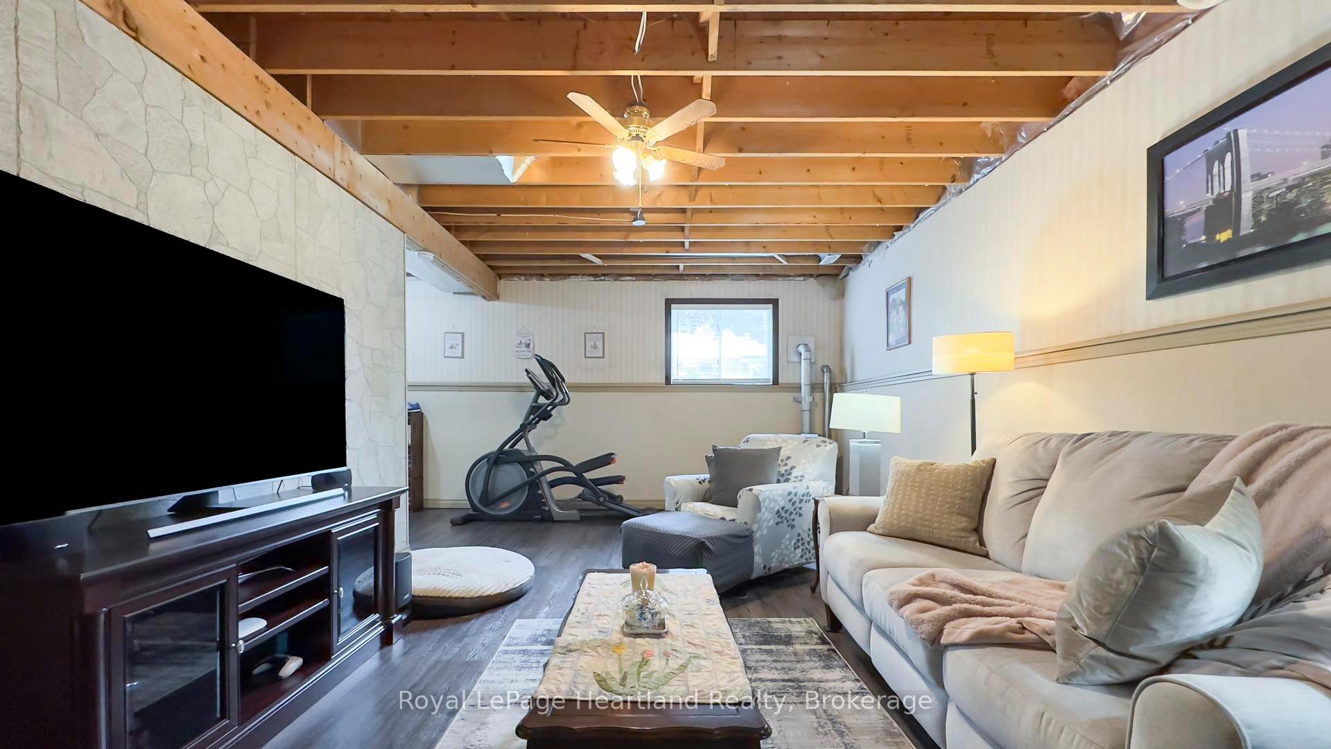 Photo 31 of 651 Kennard Crescent, Kincardine — HOMEH