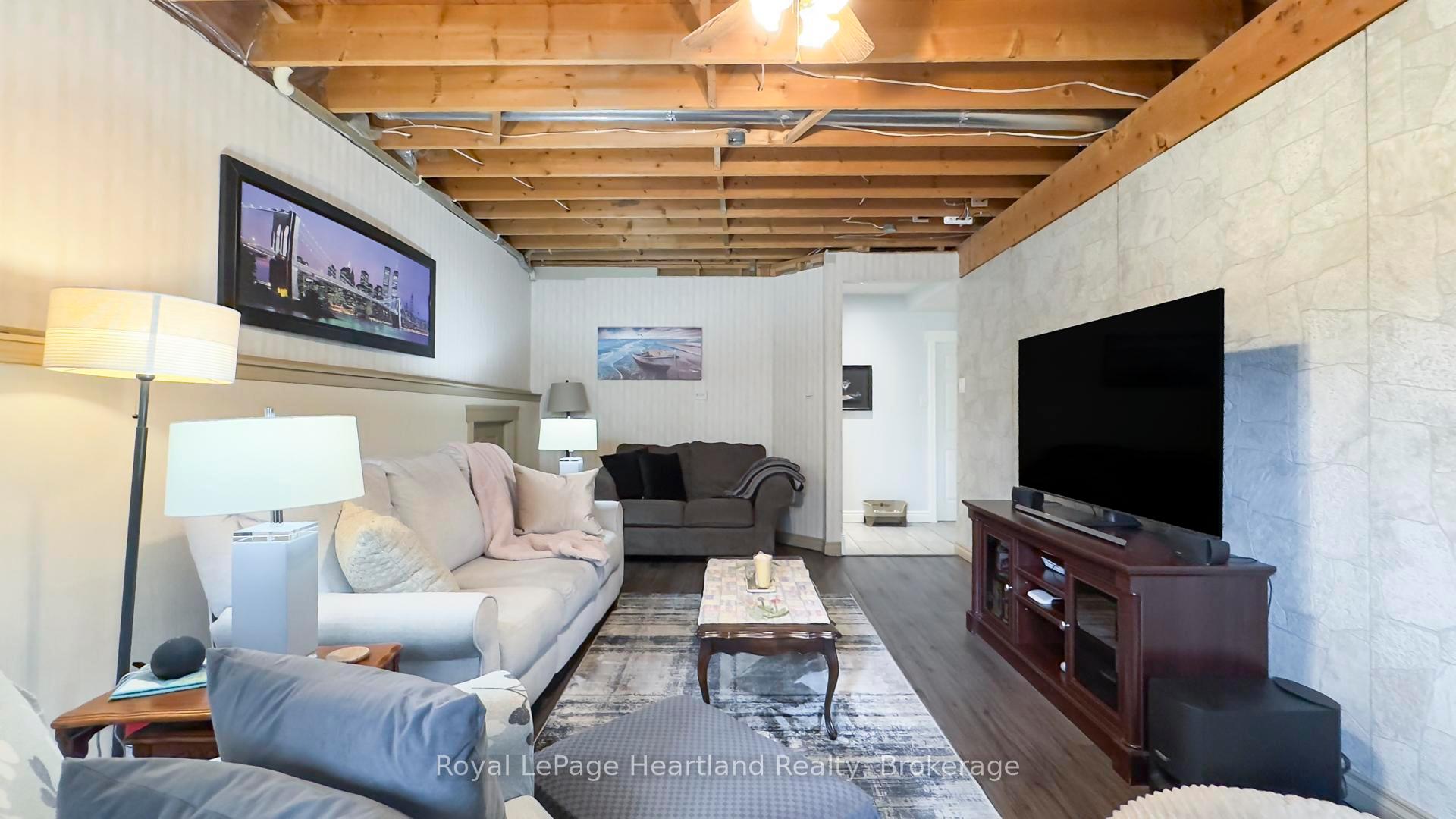 Photo 34 of 651 Kennard Crescent, Kincardine — HOMEH