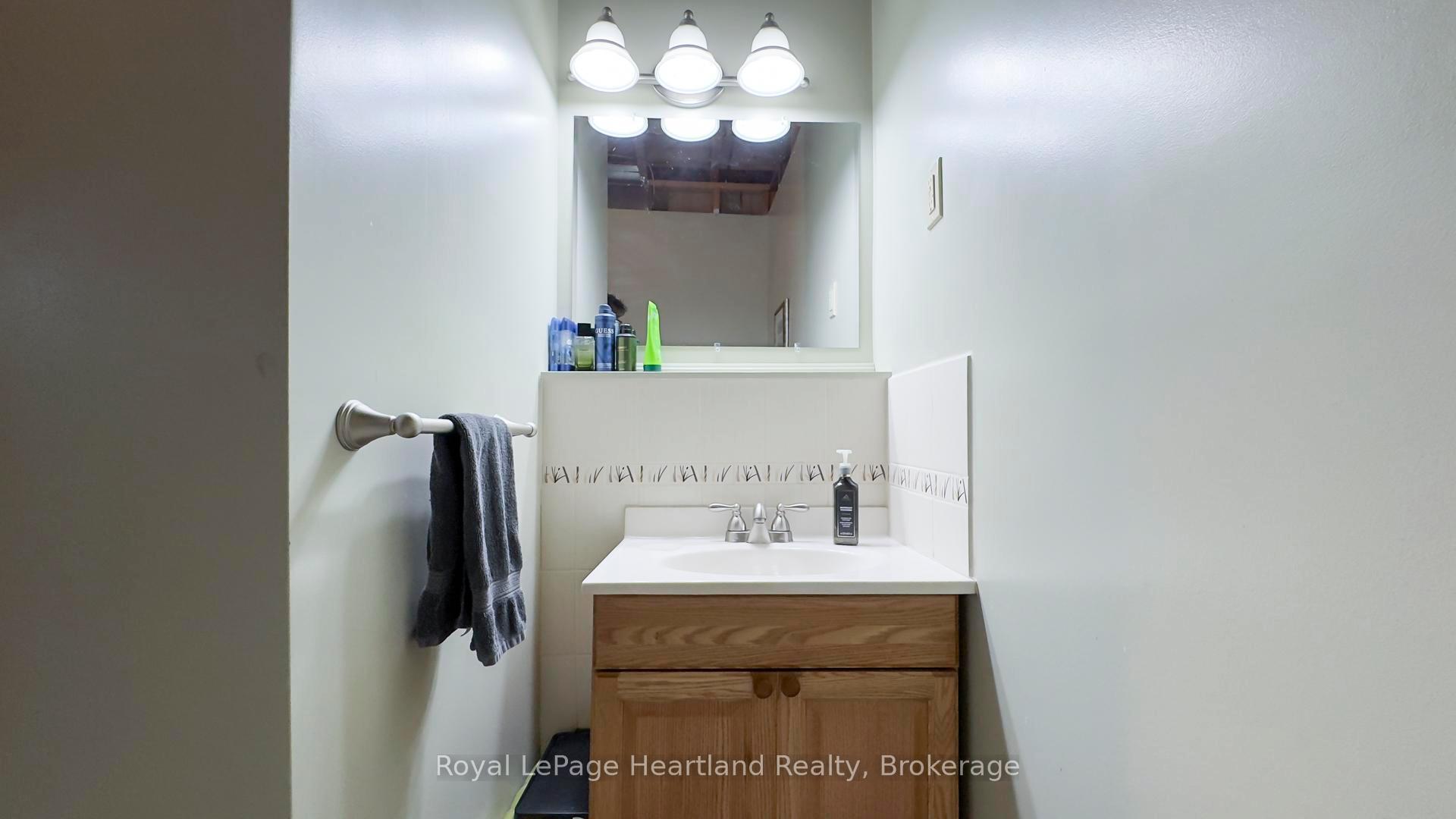 Photo 38 of 651 Kennard Crescent, Kincardine — HOMEH