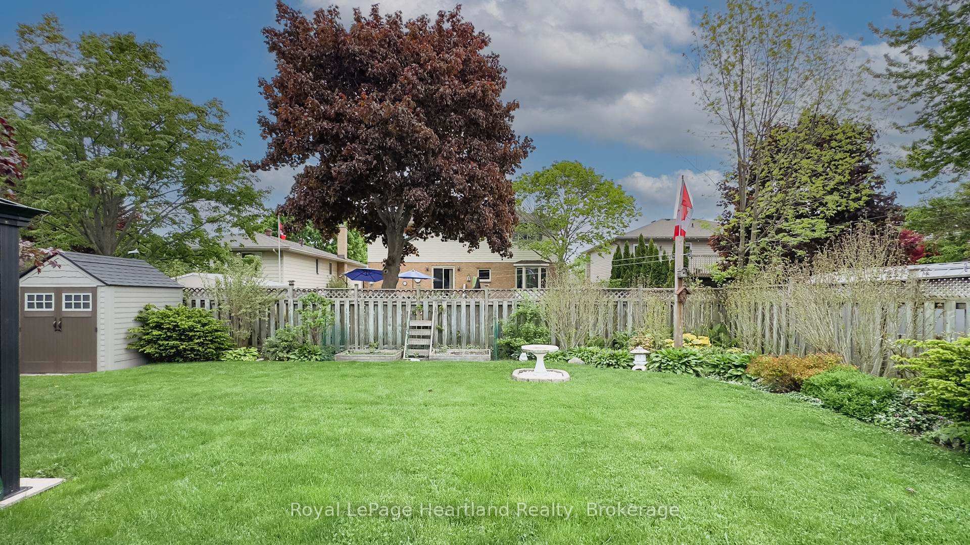 Photo 45 of 651 Kennard Crescent, Kincardine — HOMEH