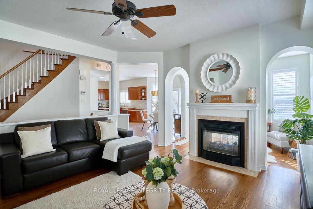 Photo 11 of 57 Insmill Crescent, Ottawa, Kanata - Kanata Lakes/Heritage Hills — HOMEH
