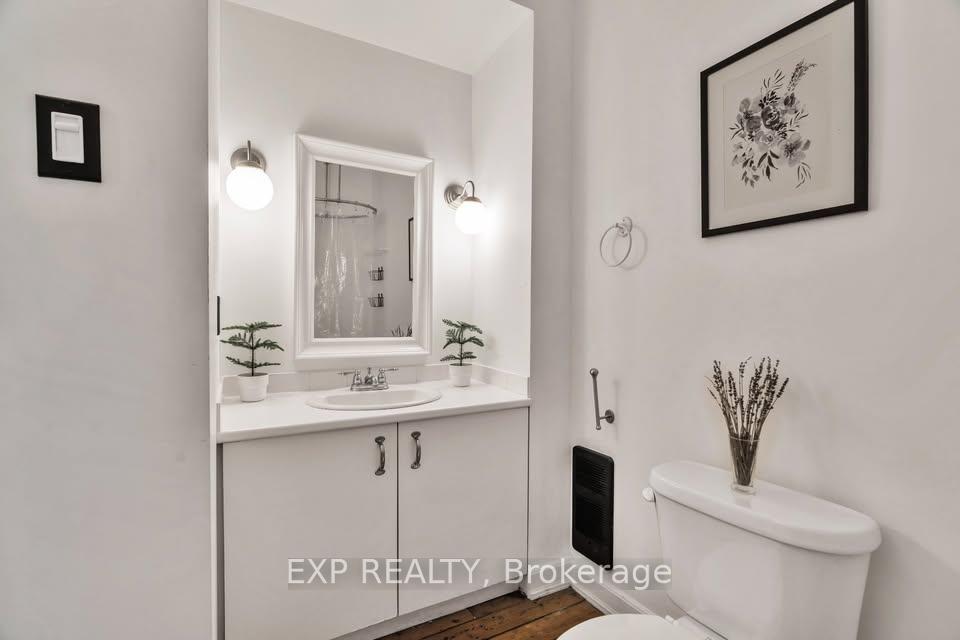 Photo 12 of Unit 4, 208 Clarence Street, Ottawa, Lower Town/Byward Market — HOMEH