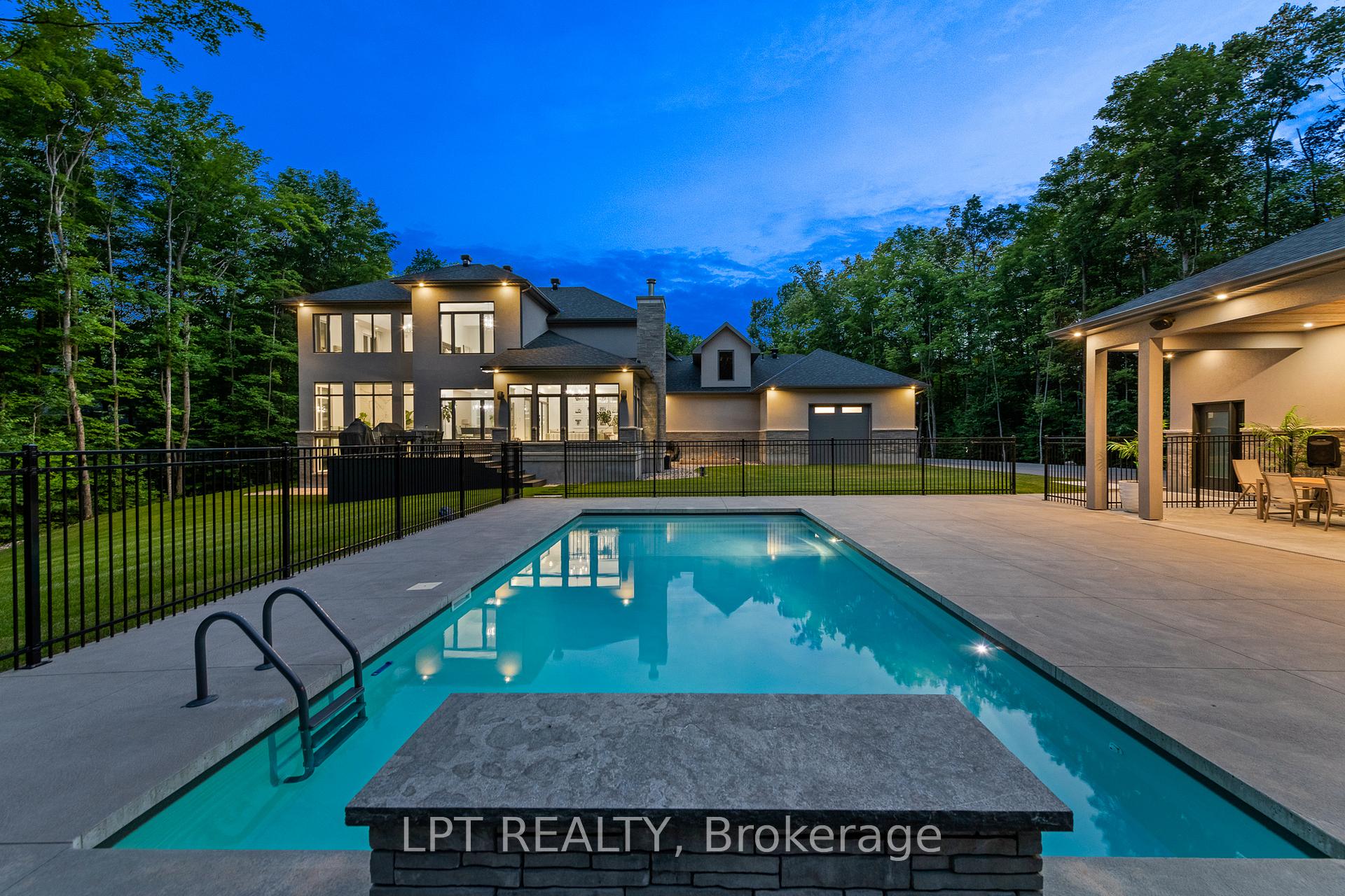 Photo 2 of 5740 Queenscourt Crescent, Ottawa, Manotick East to Manotick Station — HOMEH