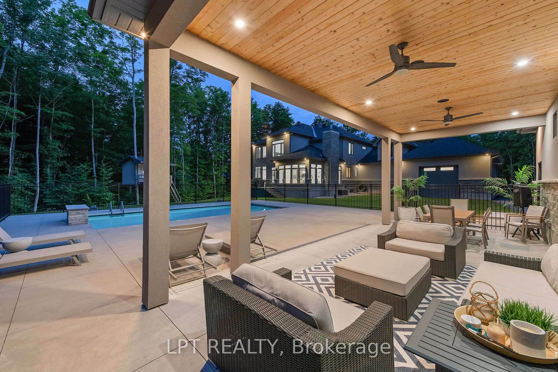 Photo 3 of 5740 Queenscourt Crescent, Ottawa, Manotick East to Manotick Station — HOMEH