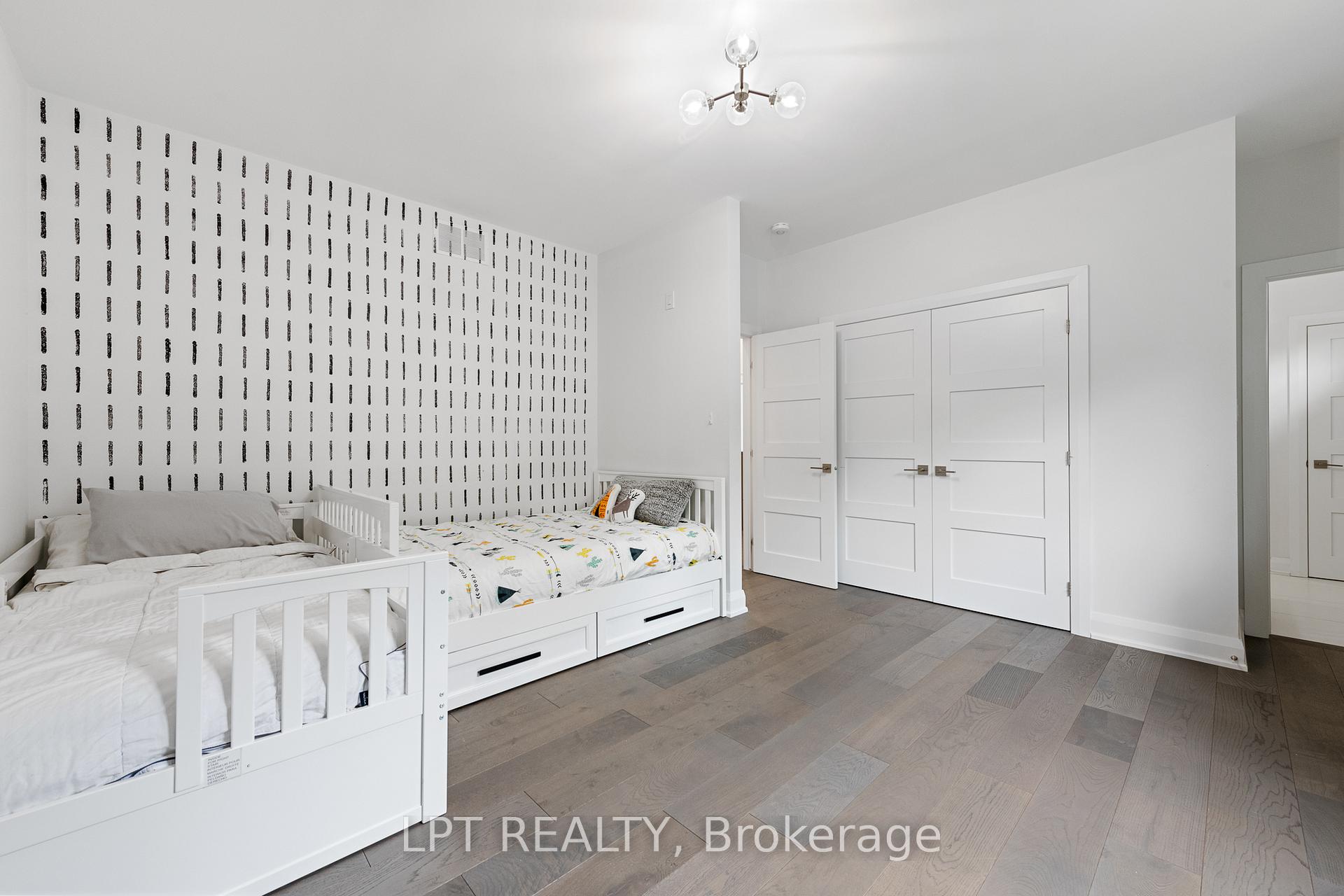 Photo 33 of 5740 Queenscourt Crescent, Ottawa, Manotick East to Manotick Station — HOMEH