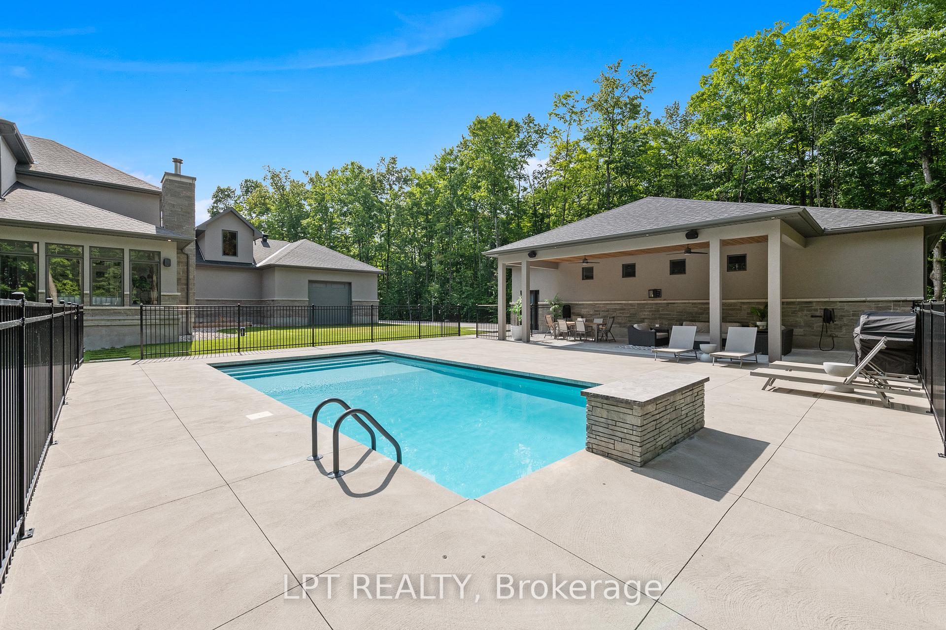 Photo 43 of 5740 Queenscourt Crescent, Ottawa, Manotick East to Manotick Station — HOMEH