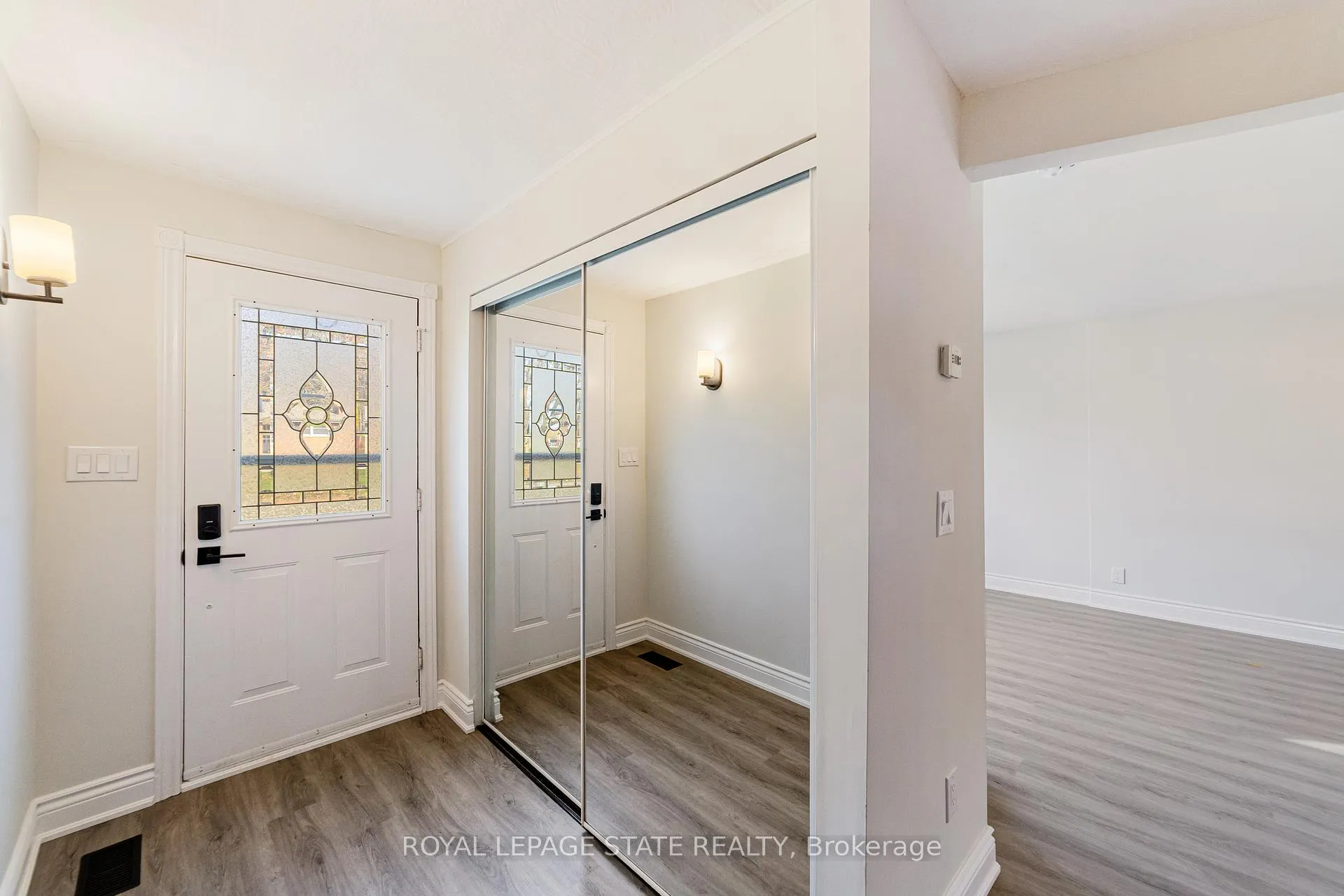 Photo 5 of 2383 Kirk Road, Hamilton, Binbrook — HOMEH