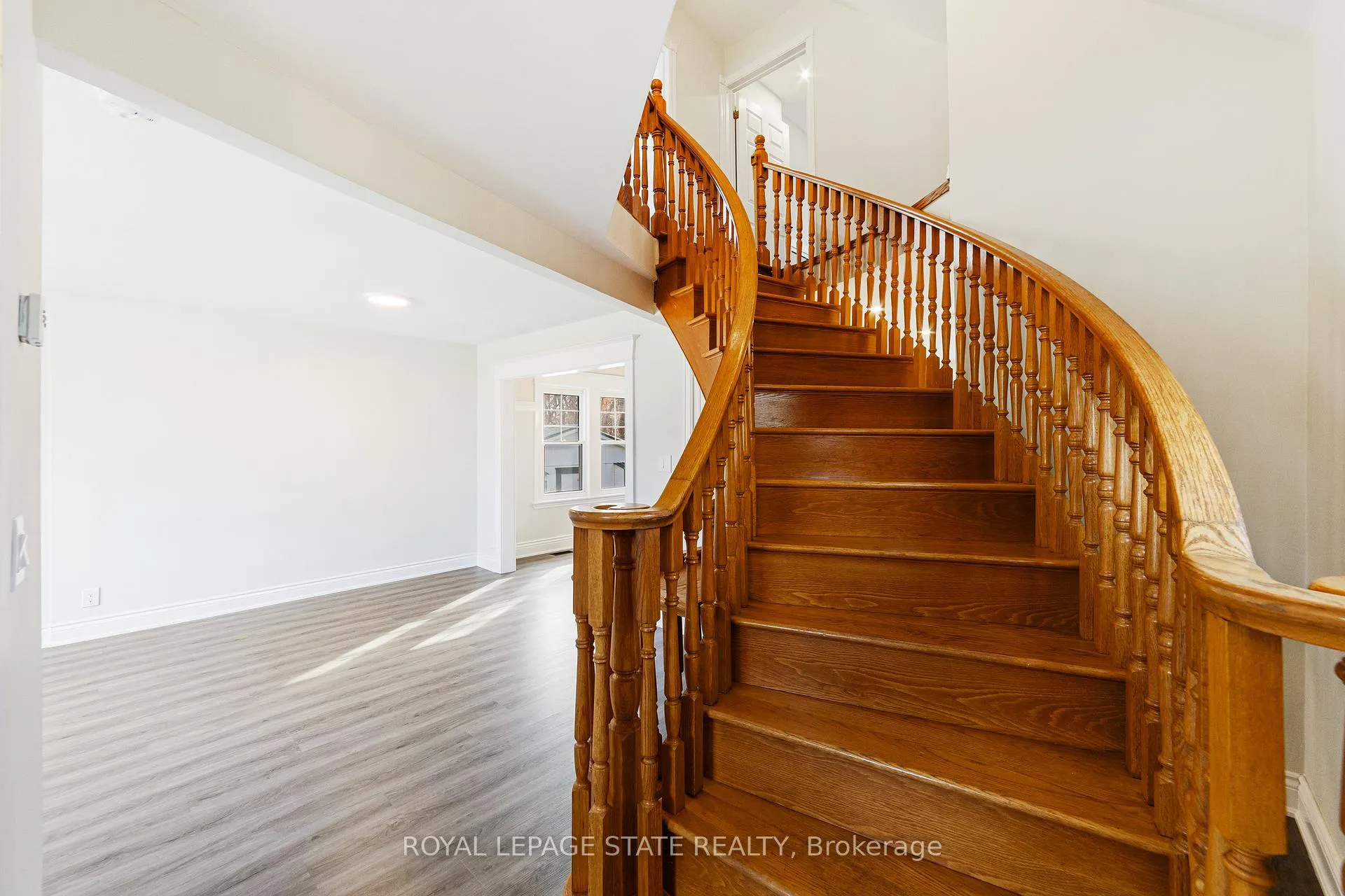Photo 6 of 2383 Kirk Road, Hamilton, Binbrook — HOMEH