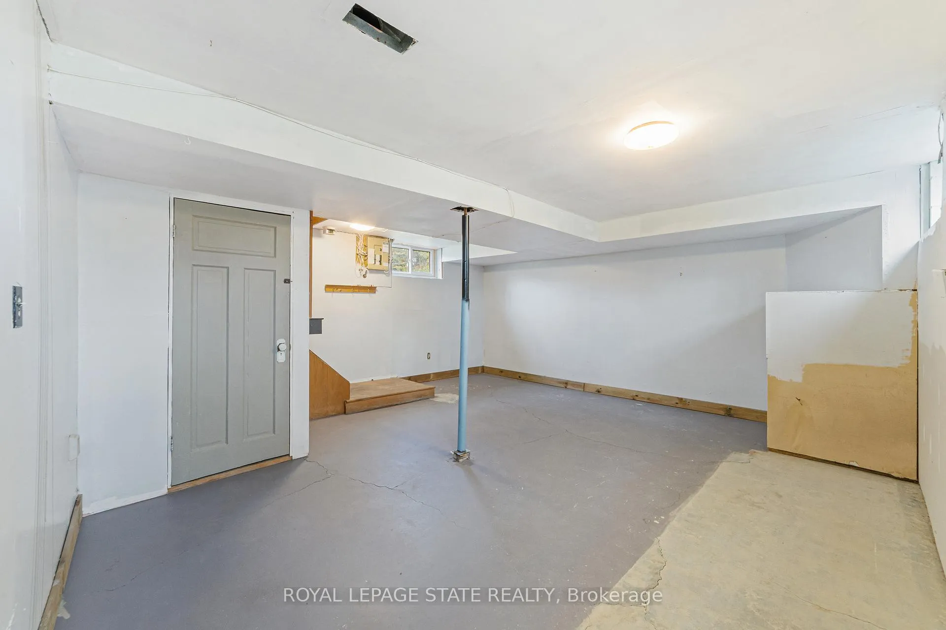 Photo 23 of 2383 Kirk Road, Hamilton, Binbrook — HOMEH