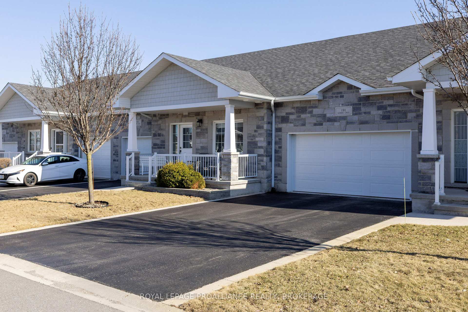 Photo 2 of 193 Sorbie Crescent, Loyalist, Amherstview — HOMEH