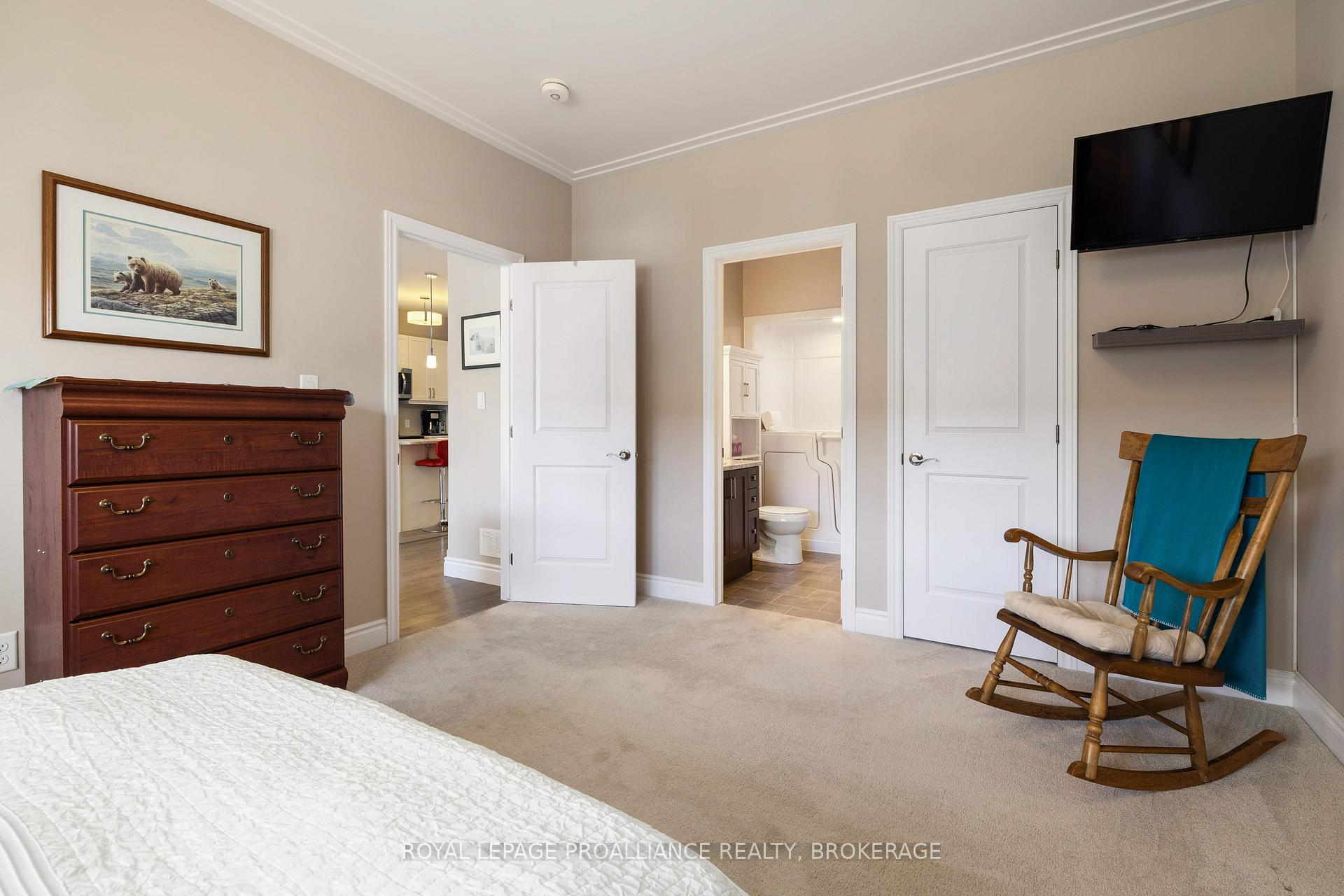 Photo 7 of 193 Sorbie Crescent, Loyalist, Amherstview — HOMEH