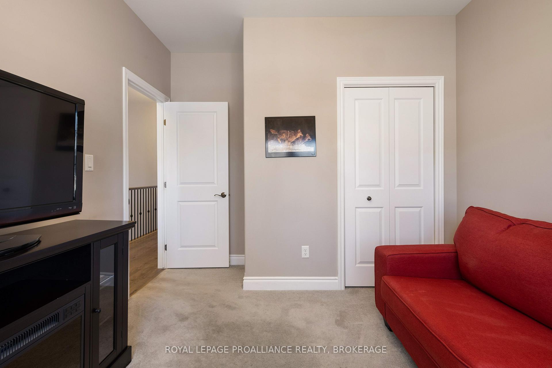 Photo 8 of 193 Sorbie Crescent, Loyalist, Amherstview — HOMEH