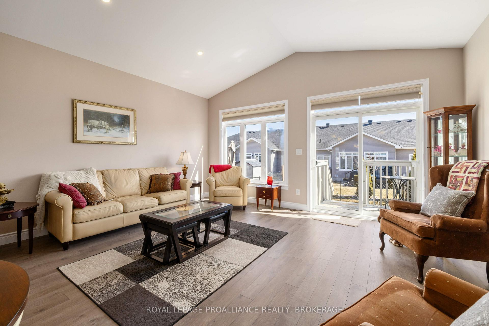 Photo 13 of 193 Sorbie Crescent, Loyalist, Amherstview — HOMEH