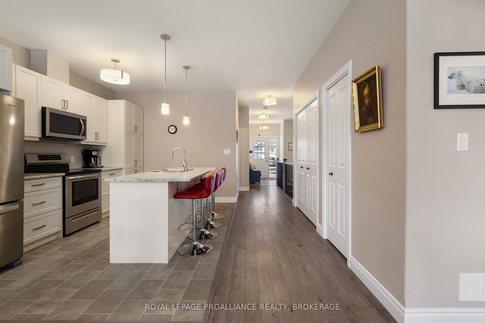 Photo 18 of 193 Sorbie Crescent, Loyalist, Amherstview — HOMEH