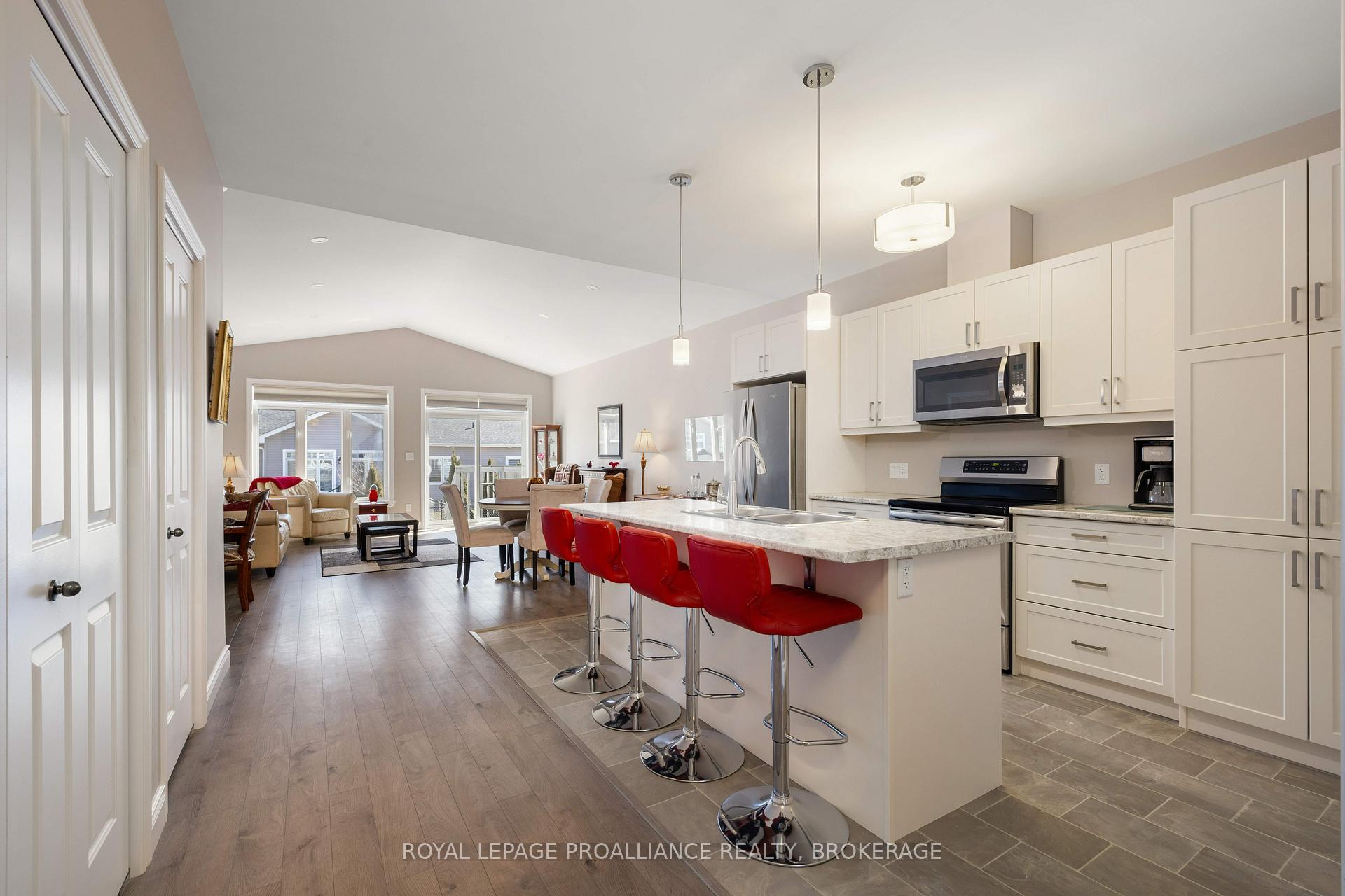Photo 19 of 193 Sorbie Crescent, Loyalist, Amherstview — HOMEH