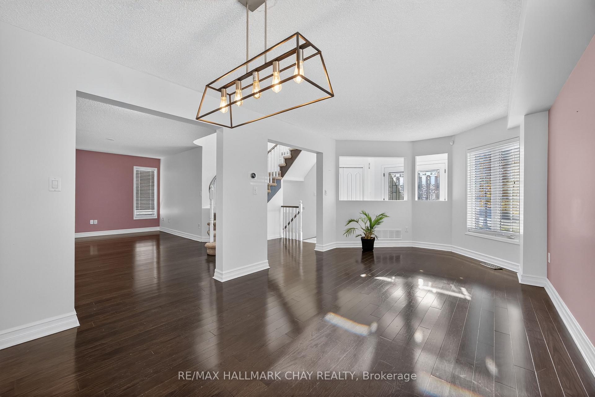 Photo 5 of 2065 Wilson Street, Innisfil, Alcona — HOMEH