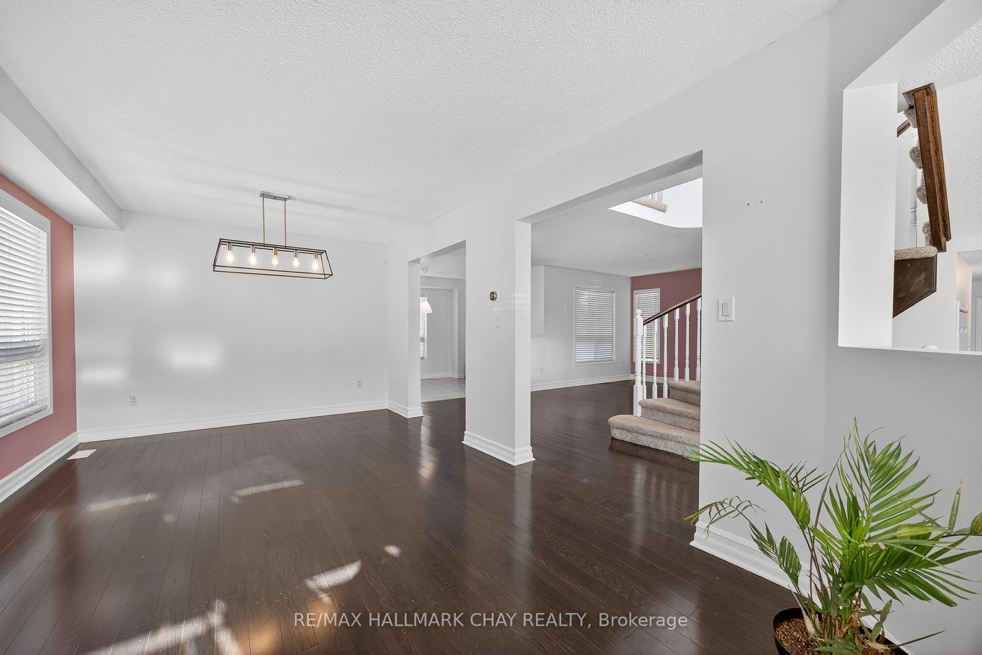 Photo 6 of 2065 Wilson Street, Innisfil, Alcona — HOMEH