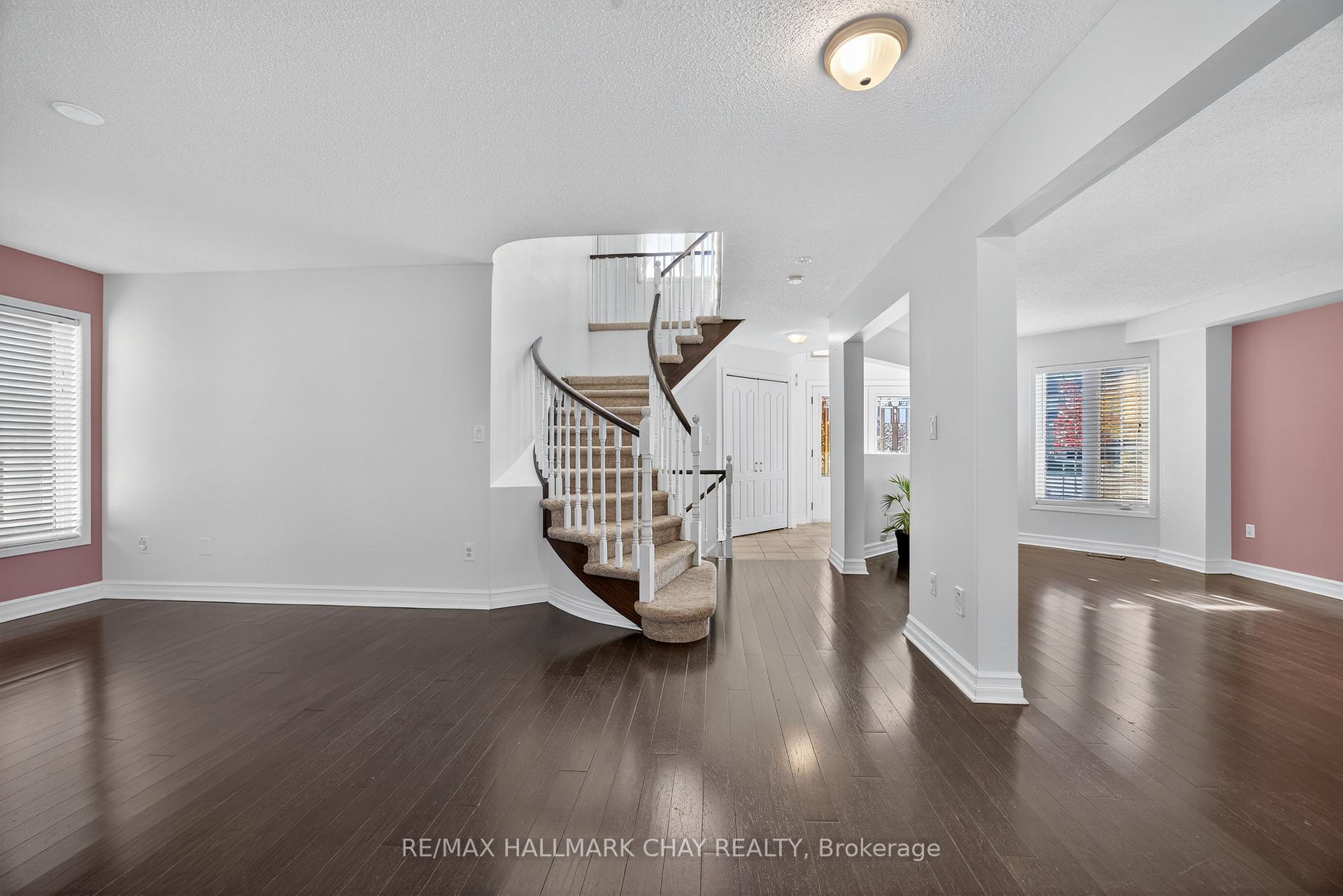 Photo 12 of 2065 Wilson Street, Innisfil, Alcona — HOMEH