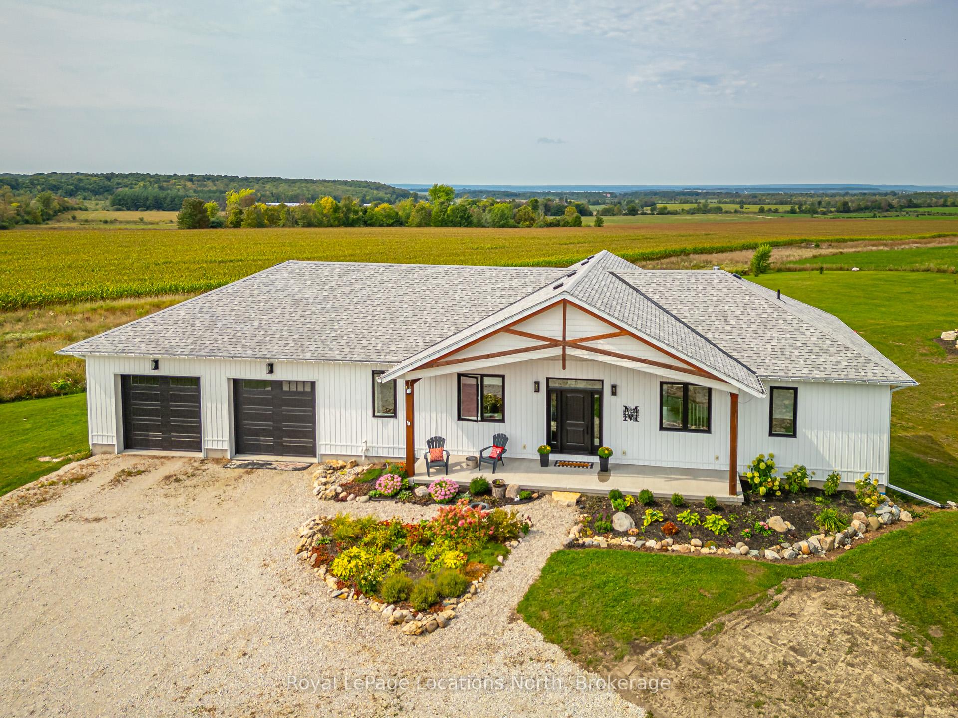 Front of 638508 St Vincent Sydenham Townline