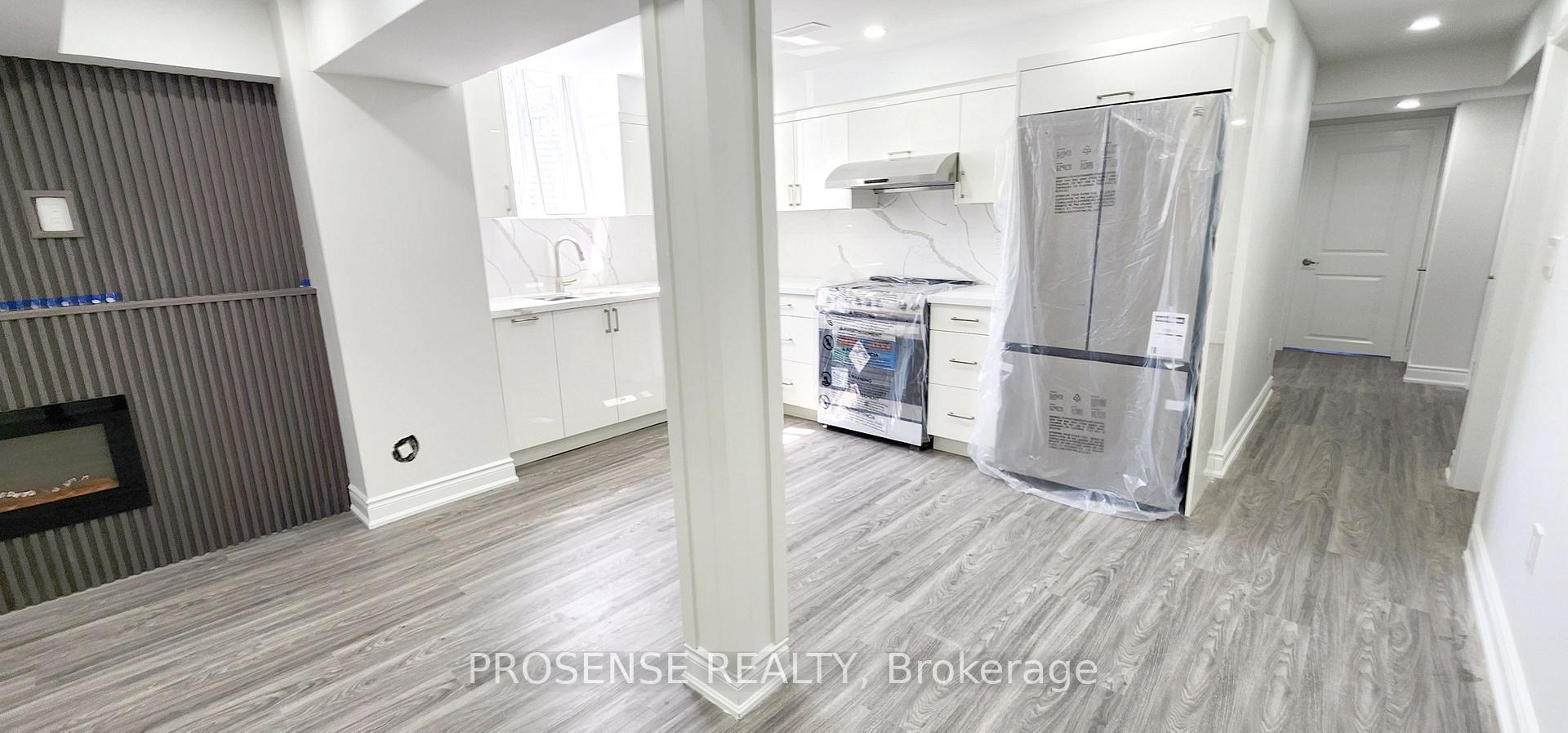 Photo 12 of 67 Holcomb Terrace, Hamilton, Waterdown — HOMEH