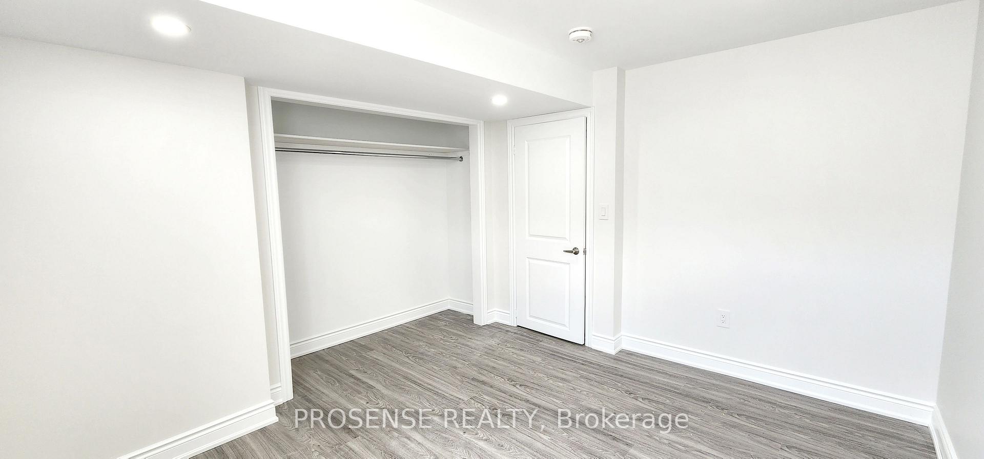 Photo 20 of 67 Holcomb Terrace, Hamilton, Waterdown — HOMEH