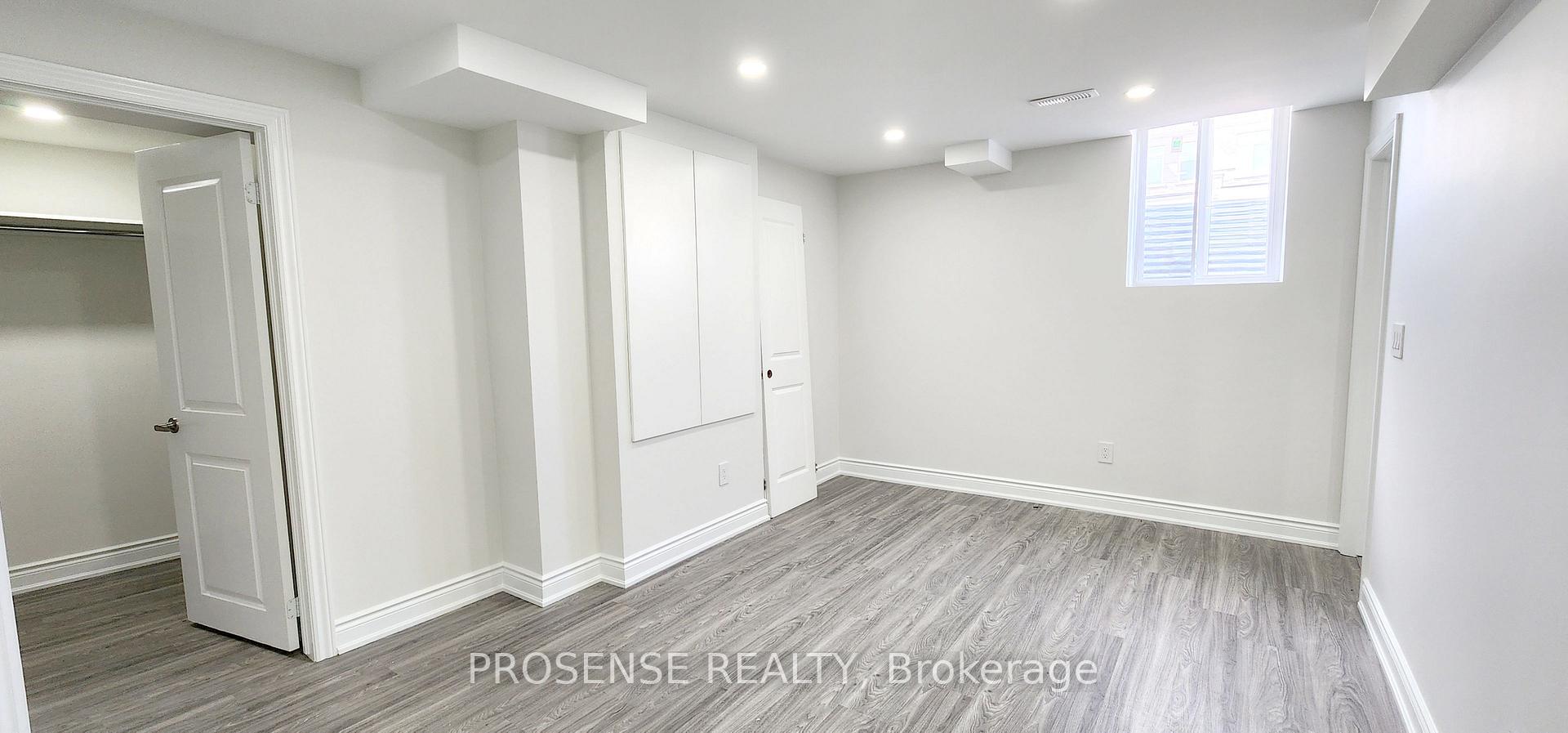 Photo 22 of 67 Holcomb Terrace, Hamilton, Waterdown — HOMEH