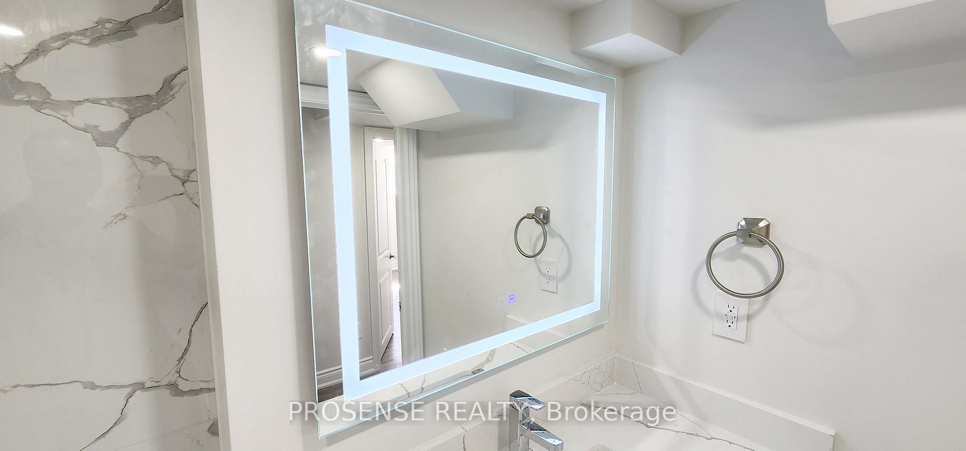 Photo 31 of 67 Holcomb Terrace, Hamilton, Waterdown — HOMEH