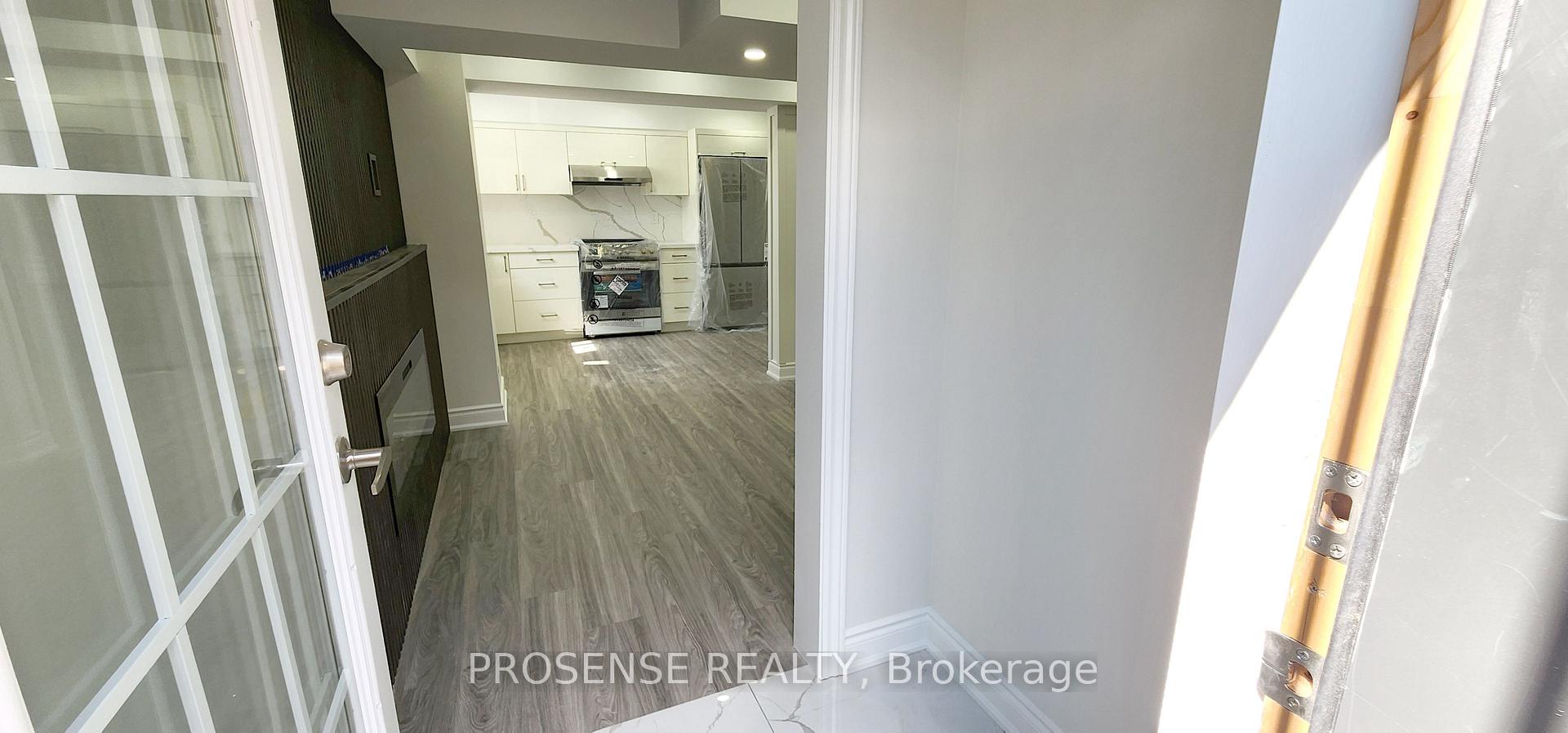 Photo 46 of 67 Holcomb Terrace, Hamilton, Waterdown — HOMEH