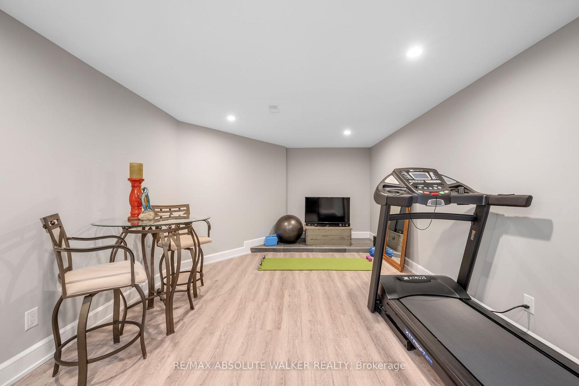 Photo 24 of 5298 Hillcrest Drive, Ottawa, Manotick Long Island & Nicholls Island — HOMEH