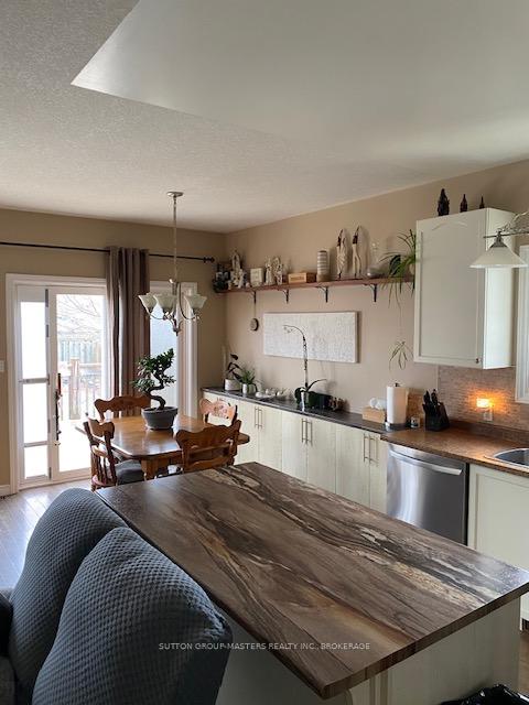 Photo 3 of 129 Macdougall Drive, Loyalist, Amherstview — HOMEH