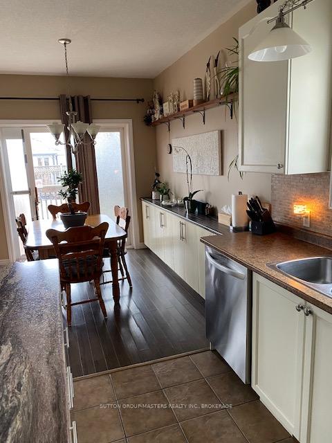 Photo 5 of 129 Macdougall Drive, Loyalist, Amherstview — HOMEH