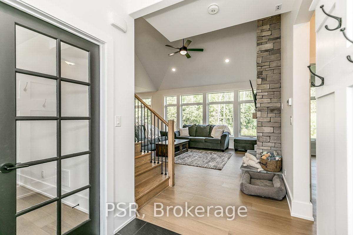Photo 8 of 1306 Squire Street, Innisfil, Lefroy — HOMEH